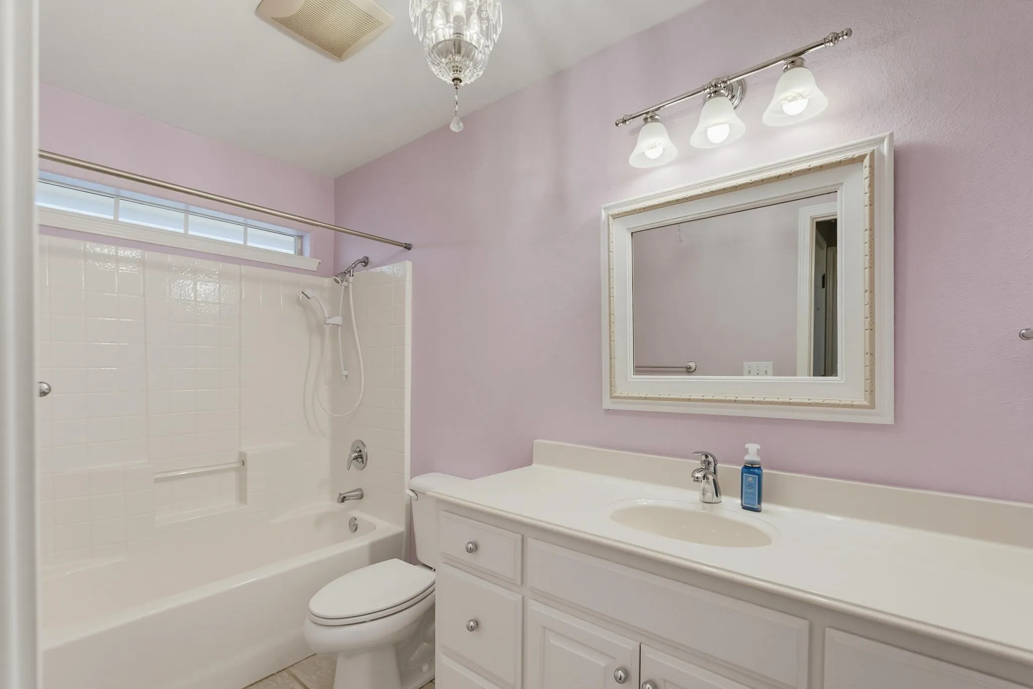 Single Family Residence For Sale in Taylor County , 3917 Garden Grove Lane, Abilene, Texas 79606, 3 Bedroom, 2 Bathroom, 2 Garage spaces, 1,608 Sqft, built in 2005, mls#21392559, Real Estate Agent in Abilene, Homes For Sale in Taylor county, Homes For Sale in Abilene, Realtor in Abilene Texas, Real Estate Brokerage Independent Realty Texas, Luminita Cordes Realtor