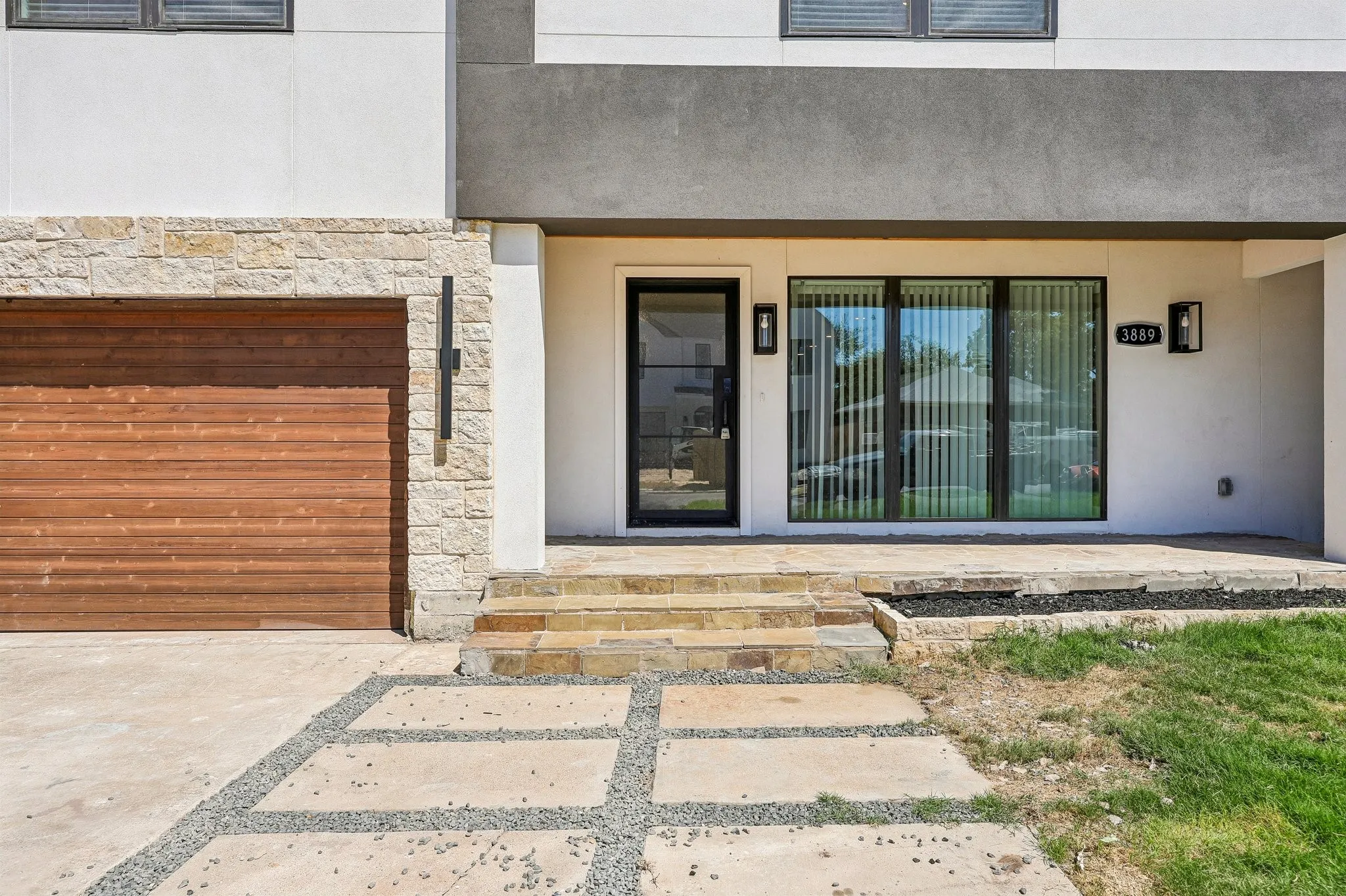 Single Family Residence For Sale in Dallas County , 3889 Davila Drive, Dallas, Texas 75220, 6 Bedroom, 5 Bathroom, 2 Garage spaces, 5,200 Sqft, built in 2018, mls#21392694, Real Estate Agent in Dallas, Homes For Sale in Dallas county, Homes For Sale in Dallas, Realtor in Dallas Texas, Real Estate Brokerage Independent Realty Texas, Luminita Cordes Realtor