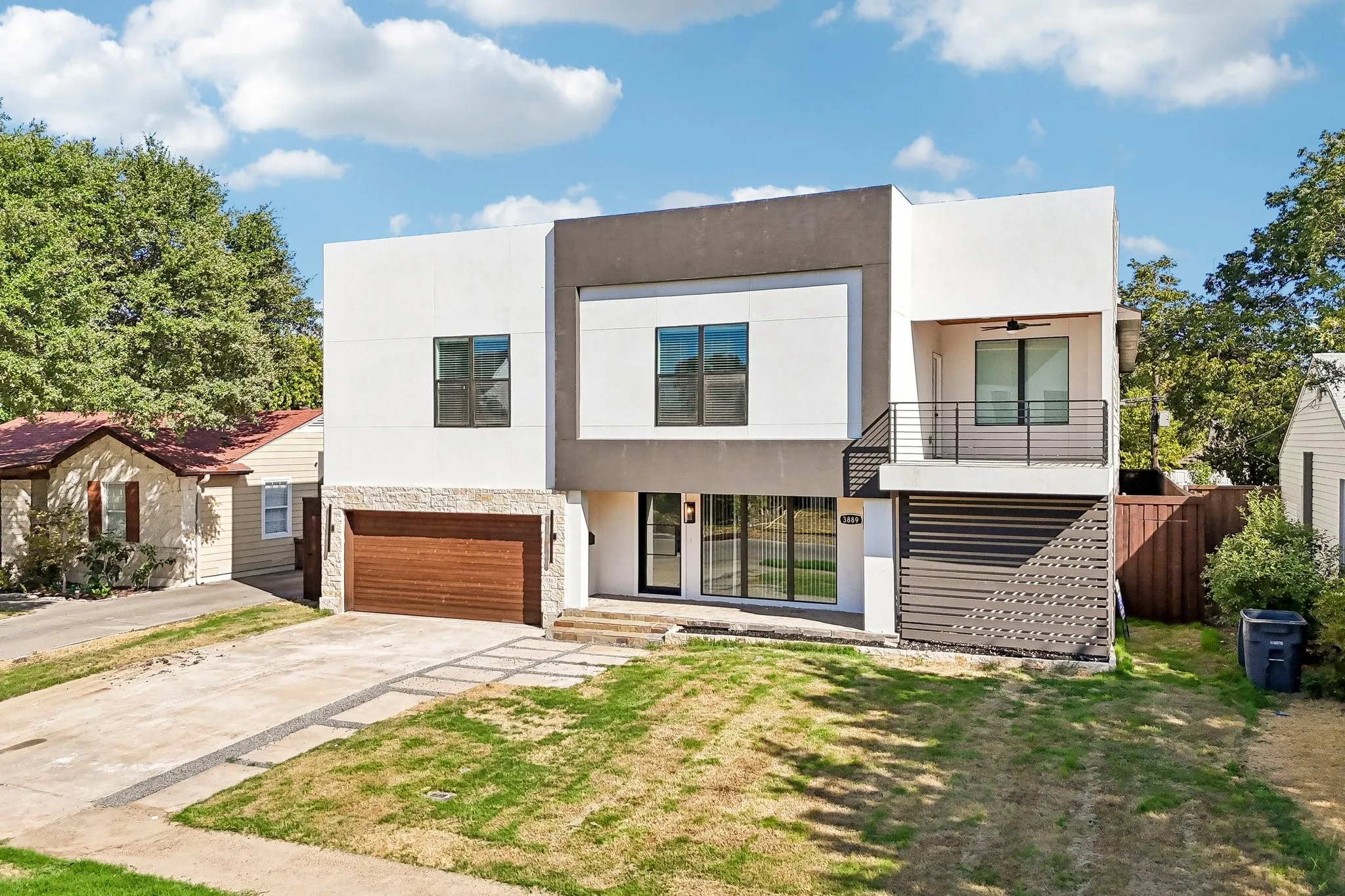 Single Family Residence For Sale in Dallas County , 3889 Davila Drive, Dallas, Texas 75220, 6 Bedroom, 5 Bathroom, 2 Garage spaces, 5,200 Sqft, built in 2018, mls#21392694, Real Estate Agent in Dallas, Homes For Sale in Dallas county, Homes For Sale in Dallas, Realtor in Dallas Texas, Real Estate Brokerage Independent Realty Texas, Luminita Cordes Realtor
