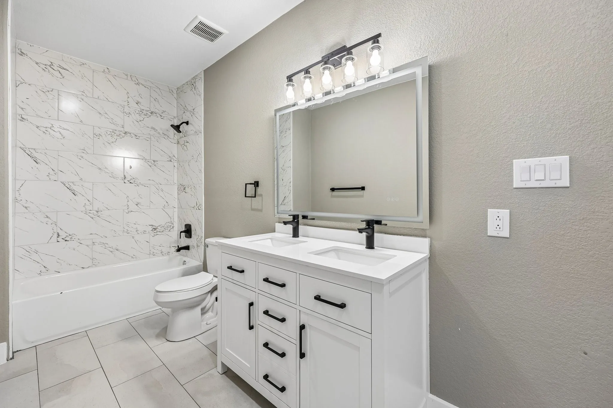 Single Family Residence For Sale in Dallas County , 3889 Davila Drive, Dallas, Texas 75220, 6 Bedroom, 5 Bathroom, 2 Garage spaces, 5,200 Sqft, built in 2018, mls#21392694, Real Estate Agent in Dallas, Homes For Sale in Dallas county, Homes For Sale in Dallas, Realtor in Dallas Texas, Real Estate Brokerage Independent Realty Texas, Luminita Cordes Realtor