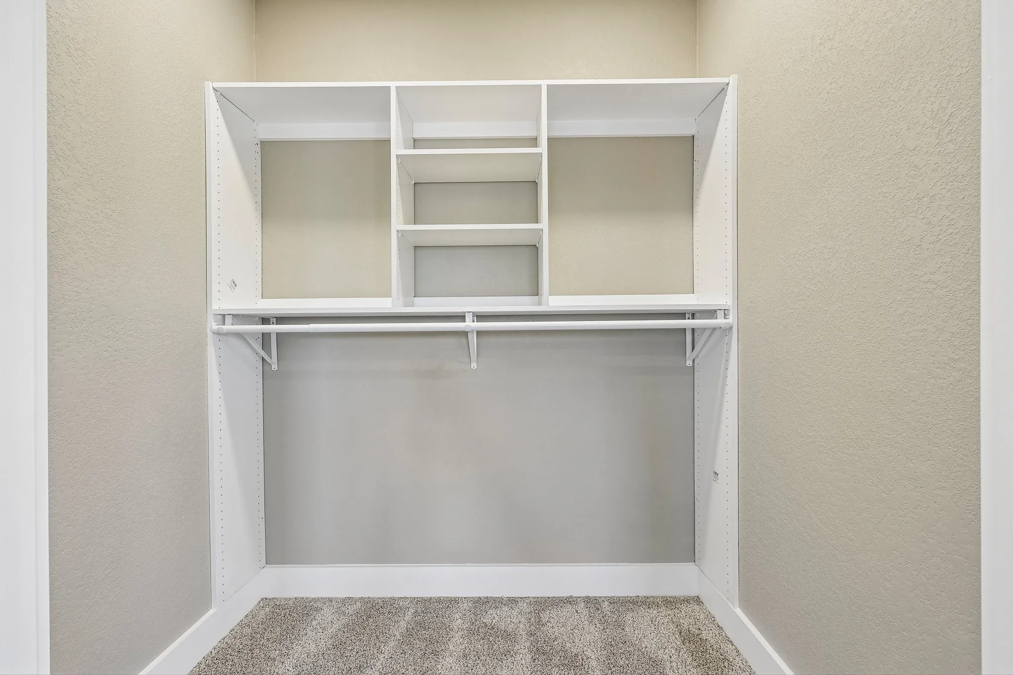 Single Family Residence For Sale in Dallas County , 3889 Davila Drive, Dallas, Texas 75220, 6 Bedroom, 5 Bathroom, 2 Garage spaces, 5,200 Sqft, built in 2018, mls#21392694, Real Estate Agent in Dallas, Homes For Sale in Dallas county, Homes For Sale in Dallas, Realtor in Dallas Texas, Real Estate Brokerage Independent Realty Texas, Luminita Cordes Realtor