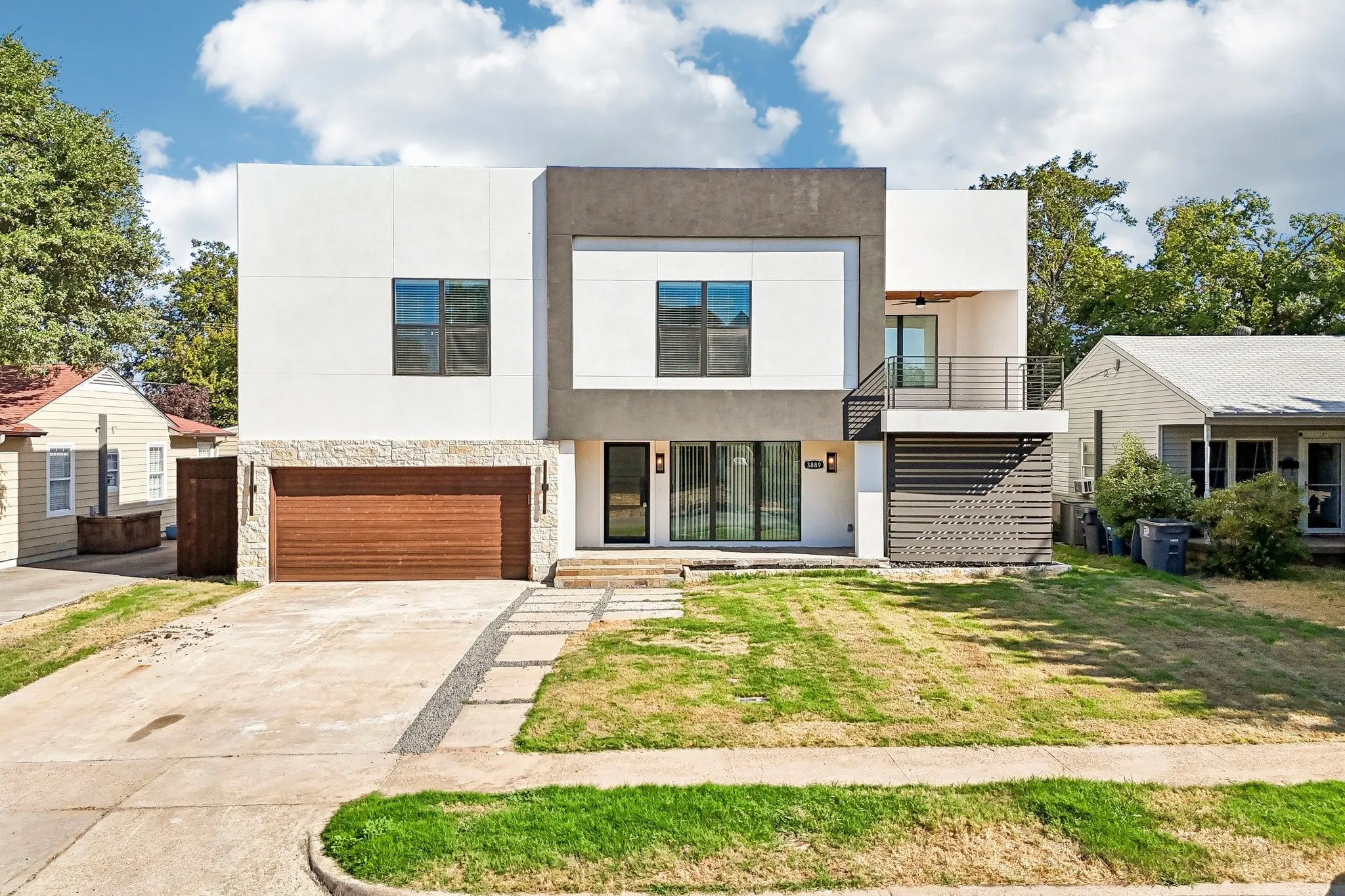 Single Family Residence For Sale in Dallas County , 3889 Davila Drive, Dallas, Texas 75220, 6 Bedroom, 5 Bathroom, 2 Garage spaces, 5,200 Sqft, built in 2018, mls#21392694, Real Estate Agent in Dallas, Homes For Sale in Dallas county, Homes For Sale in Dallas, Realtor in Dallas Texas, Real Estate Brokerage Independent Realty Texas, Luminita Cordes Realtor