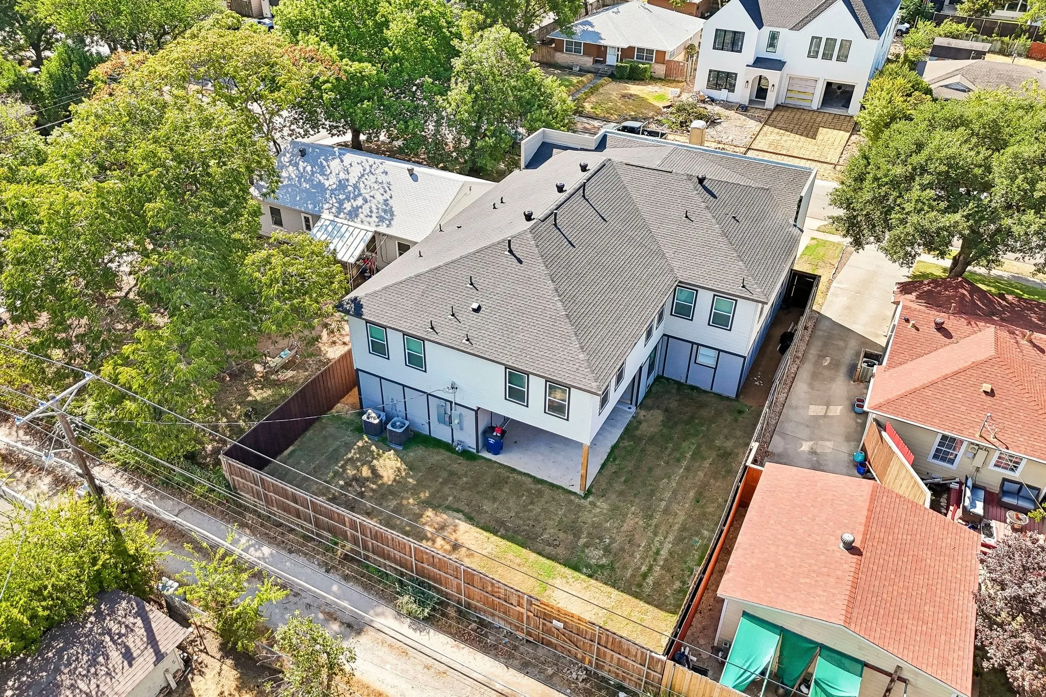 Single Family Residence For Sale in Dallas County , 3889 Davila Drive, Dallas, Texas 75220, 6 Bedroom, 5 Bathroom, 2 Garage spaces, 5,200 Sqft, built in 2018, mls#21392694, Real Estate Agent in Dallas, Homes For Sale in Dallas county, Homes For Sale in Dallas, Realtor in Dallas Texas, Real Estate Brokerage Independent Realty Texas, Luminita Cordes Realtor