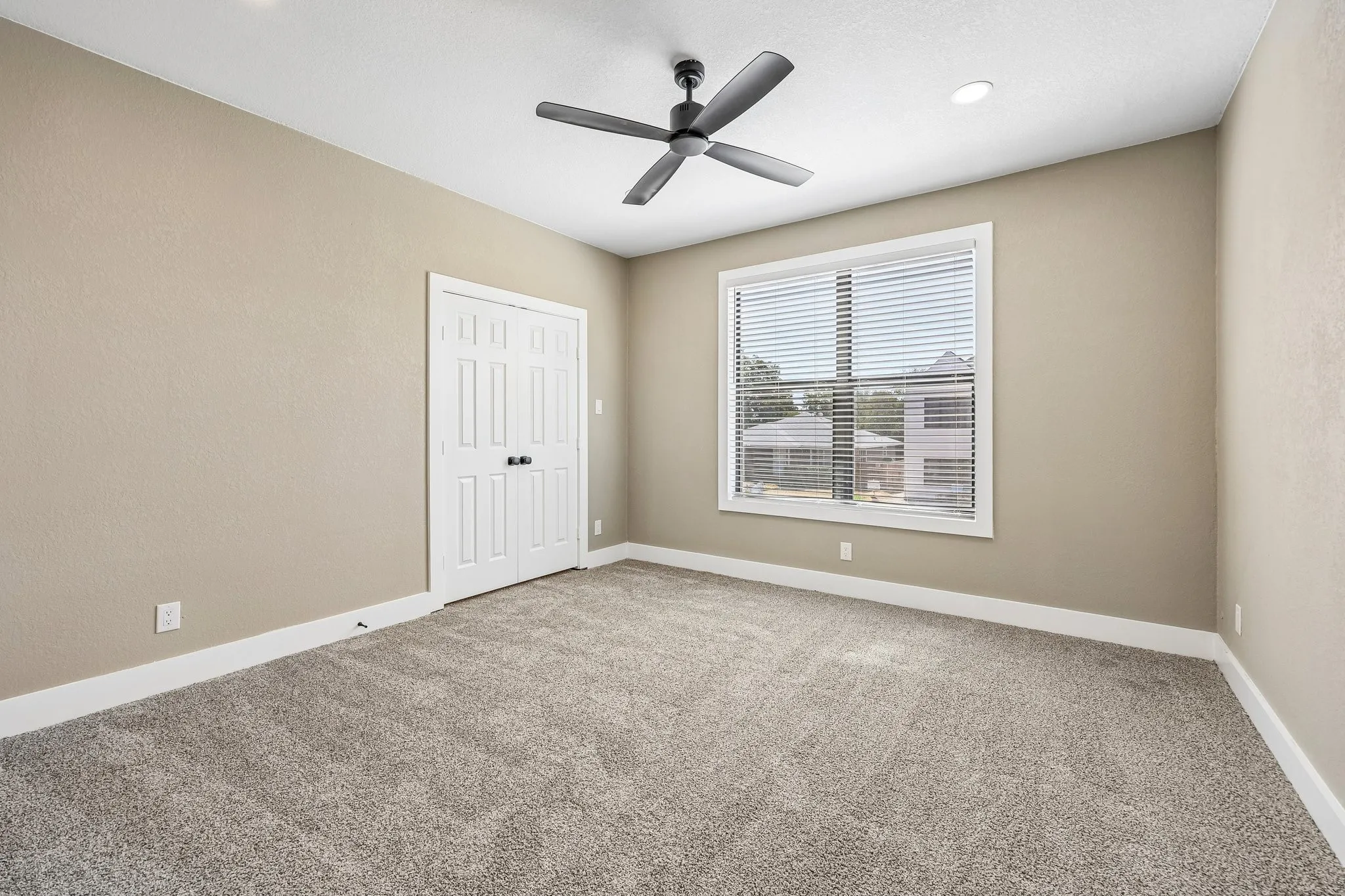 Single Family Residence For Sale in Dallas County , 3889 Davila Drive, Dallas, Texas 75220, 6 Bedroom, 5 Bathroom, 2 Garage spaces, 5,200 Sqft, built in 2018, mls#21392694, Real Estate Agent in Dallas, Homes For Sale in Dallas county, Homes For Sale in Dallas, Realtor in Dallas Texas, Real Estate Brokerage Independent Realty Texas, Luminita Cordes Realtor