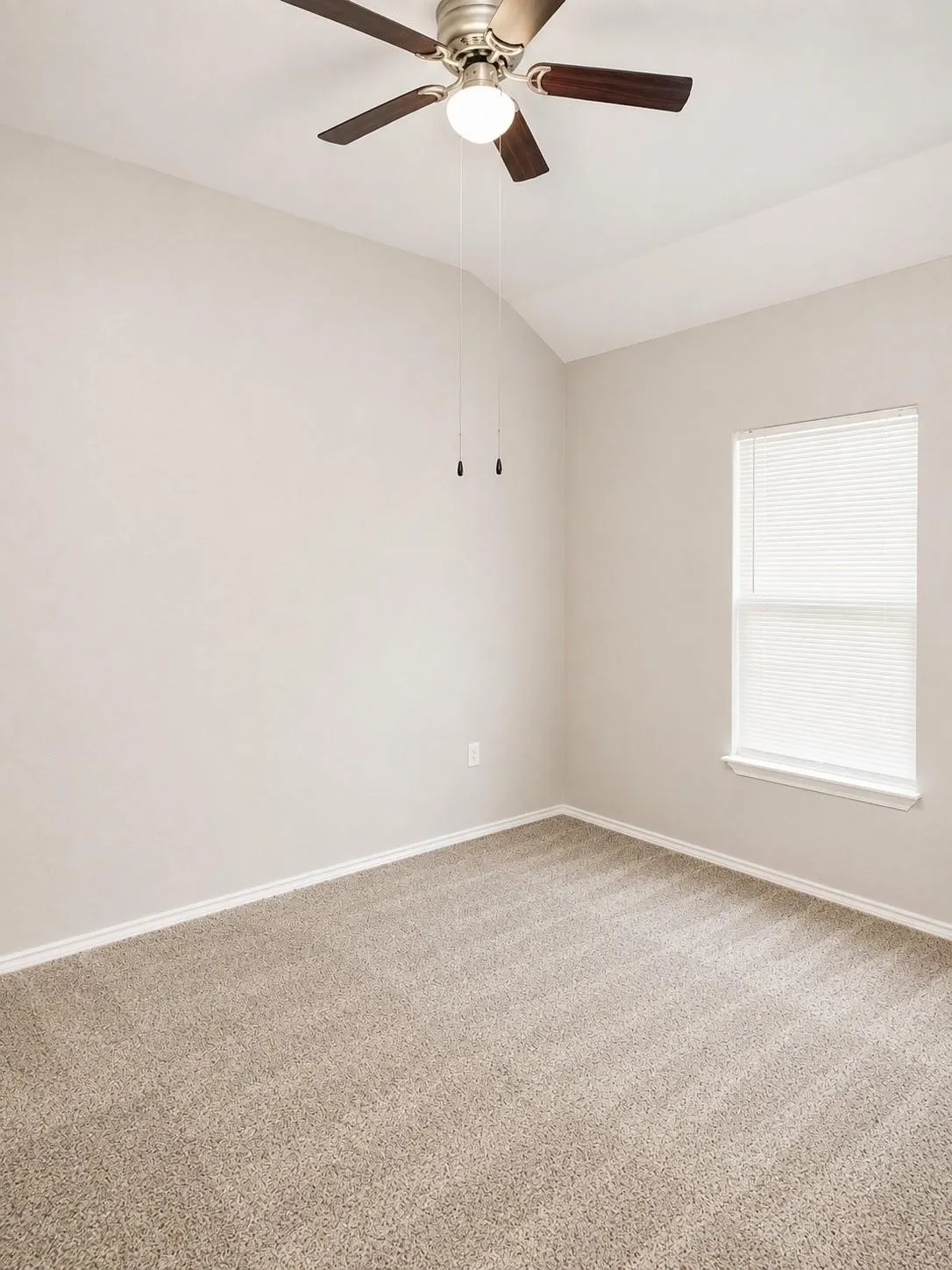 Single Family Residence For Rent in Collin County , 2021 Meadow Park Drive, Princeton, Texas 75407, 4 Bedroom, 2 Bathroom, 2 Garage spaces, 1,721 Sqft, built in 2016, mls#21392696, Real Estate Agent in Princeton, Homes For Rent in Collin county, Homes For Rent in Princeton, Realtor in Princeton Texas, Real Estate Brokerage Independent Realty Texas, Luminita Cordes Realtor