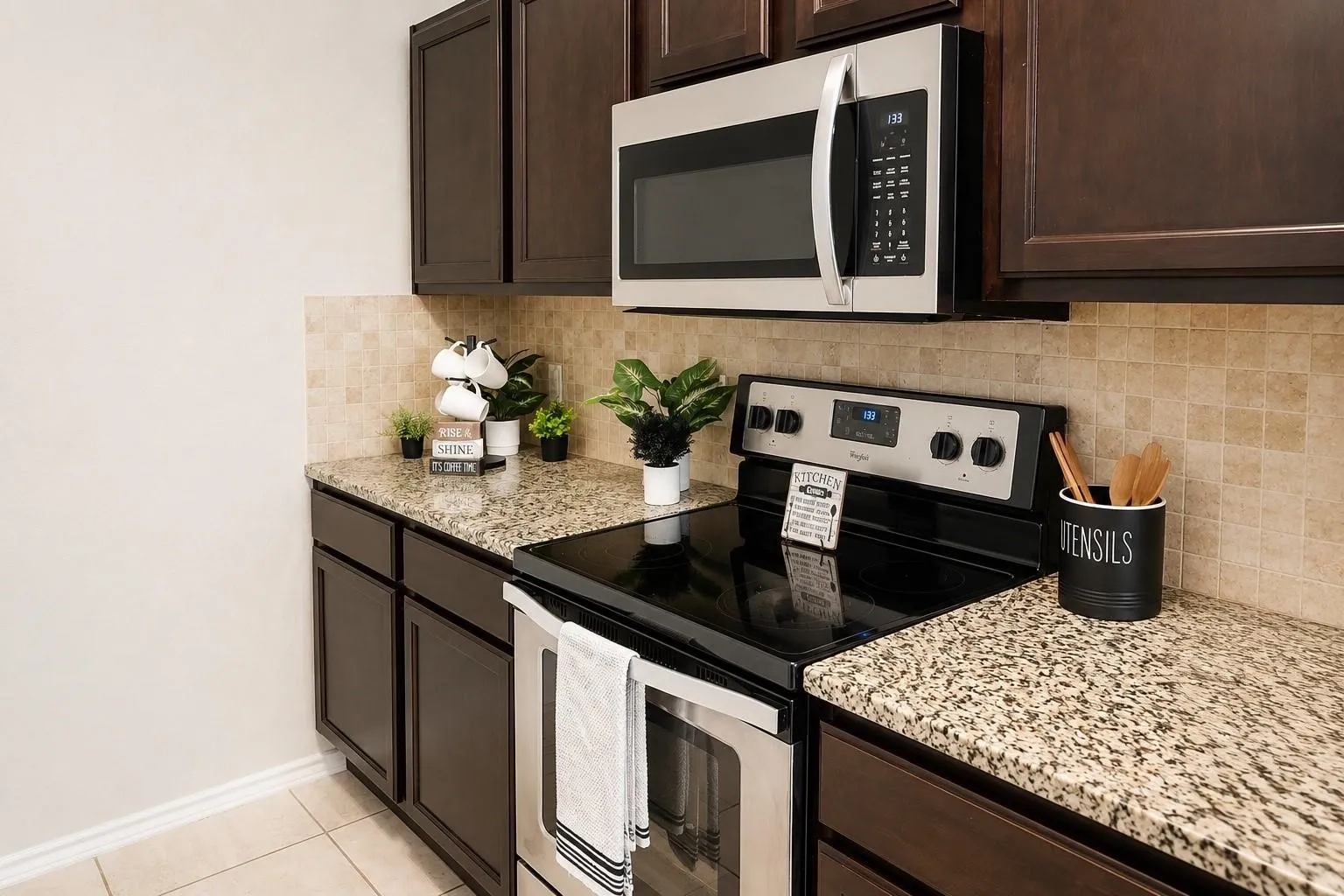Single Family Residence For Rent in Collin County , 2021 Meadow Park Drive, Princeton, Texas 75407, 4 Bedroom, 2 Bathroom, 2 Garage spaces, 1,721 Sqft, built in 2016, mls#21392696, Real Estate Agent in Princeton, Homes For Rent in Collin county, Homes For Rent in Princeton, Realtor in Princeton Texas, Real Estate Brokerage Independent Realty Texas, Luminita Cordes Realtor