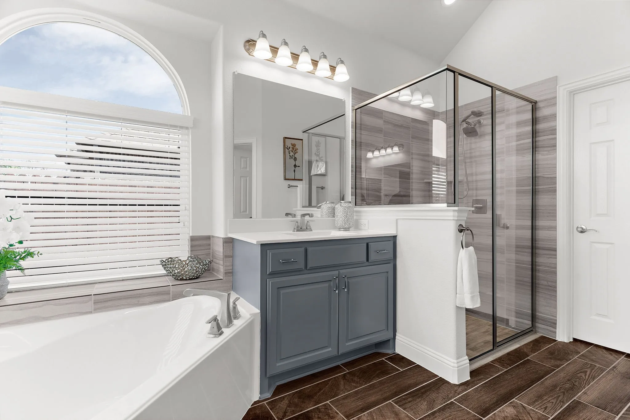 Single Family Residence For Sale in Collin County , 1421 Hodge Street, Mc Kinney, Texas 75071, 4 Bedroom, 2 Bathroom, 2 Garage spaces, 2,508 Sqft, built in 2018, mls#21391849, Real Estate Agent in Mc Kinney, Homes For Sale in Collin county, Homes For Sale in Mc Kinney, Realtor in Mc Kinney Texas, Real Estate Brokerage Independent Realty Texas, Luminita Cordes Realtor