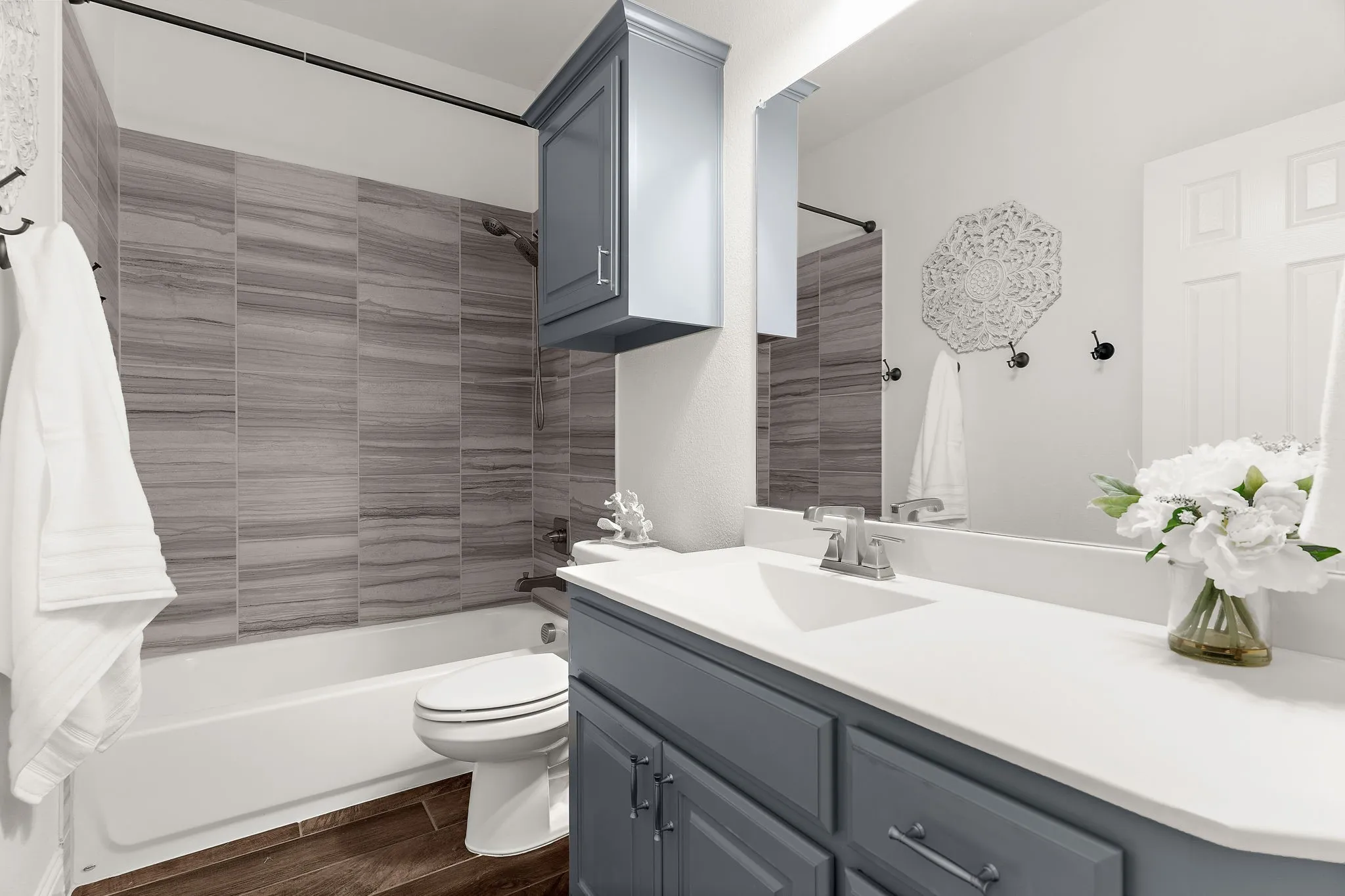 Single Family Residence For Sale in Collin County , 1421 Hodge Street, Mc Kinney, Texas 75071, 4 Bedroom, 2 Bathroom, 2 Garage spaces, 2,508 Sqft, built in 2018, mls#21391849, Real Estate Agent in Mc Kinney, Homes For Sale in Collin county, Homes For Sale in Mc Kinney, Realtor in Mc Kinney Texas, Real Estate Brokerage Independent Realty Texas, Luminita Cordes Realtor