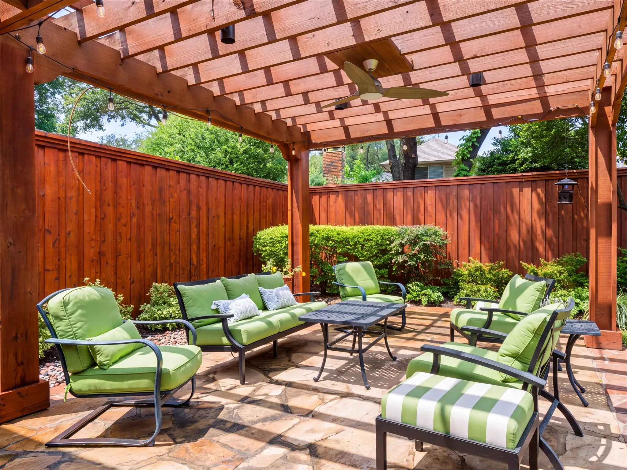 Single Family Residence For Sale in Dallas County , 3838 Canot Lane, Addison, Texas 75001, 3 Bedroom, 3 Bathroom, 2 Garage spaces, 2,637 Sqft, built in 1991, mls#21390427, Real Estate Agent in Addison, Homes For Sale in Dallas county, Homes For Sale in Addison, Realtor in Addison Texas, Real Estate Brokerage Independent Realty Texas, Luminita Cordes Realtor