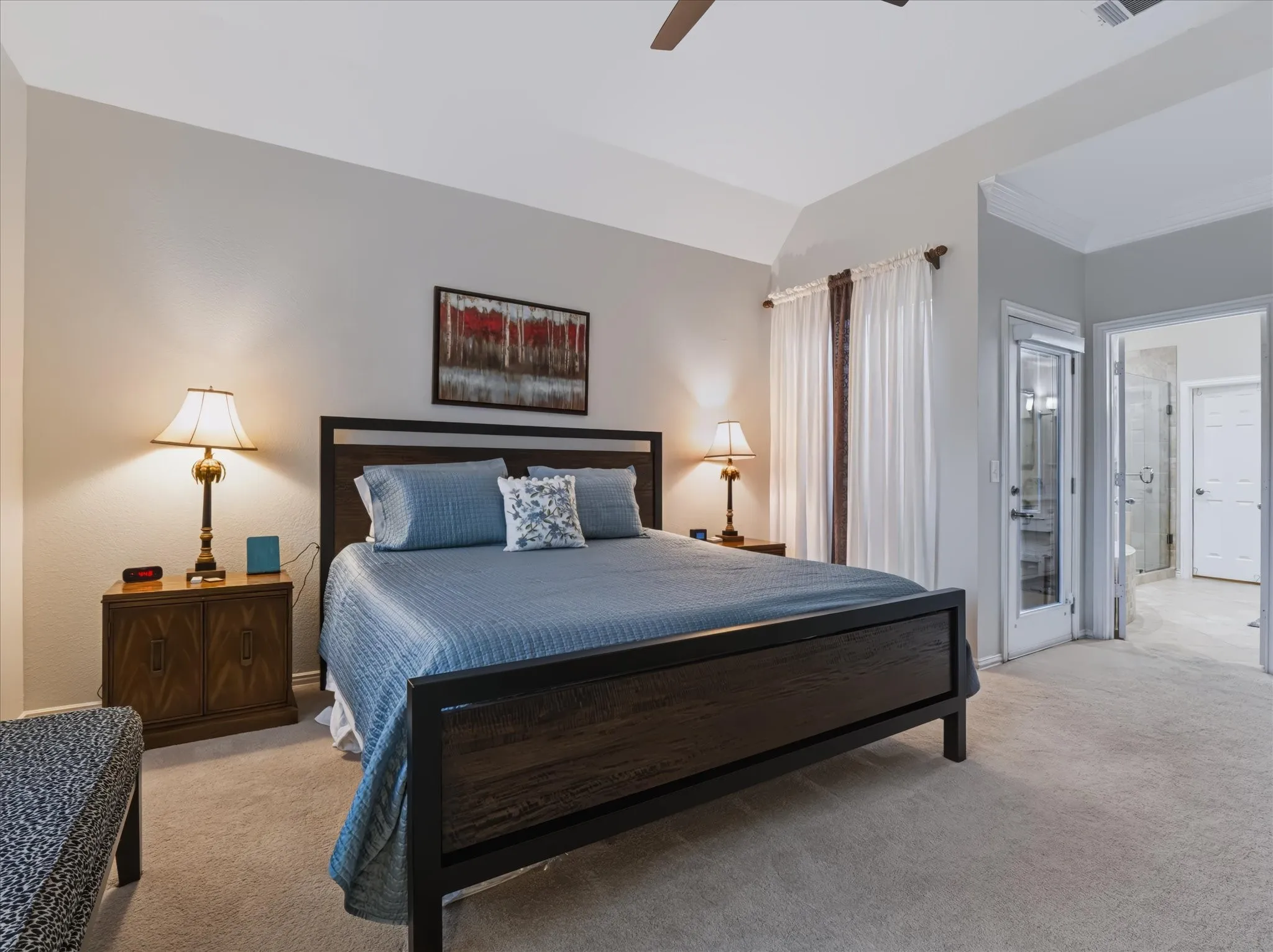 Single Family Residence For Sale in Dallas County , 3838 Canot Lane, Addison, Texas 75001, 3 Bedroom, 3 Bathroom, 2 Garage spaces, 2,637 Sqft, built in 1991, mls#21390427, Real Estate Agent in Addison, Homes For Sale in Dallas county, Homes For Sale in Addison, Realtor in Addison Texas, Real Estate Brokerage Independent Realty Texas, Luminita Cordes Realtor