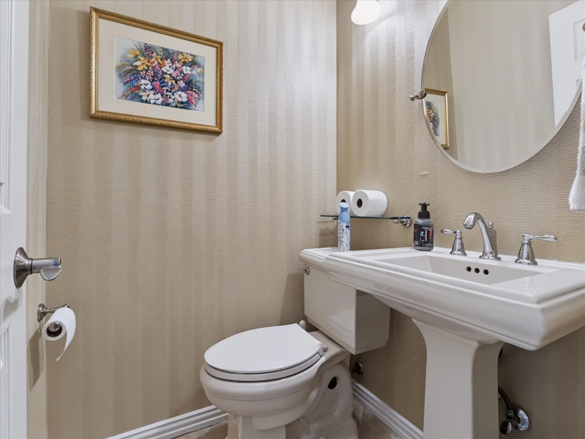 Single Family Residence For Sale in Dallas County , 3838 Canot Lane, Addison, Texas 75001, 3 Bedroom, 3 Bathroom, 2 Garage spaces, 2,637 Sqft, built in 1991, mls#21390427, Real Estate Agent in Addison, Homes For Sale in Dallas county, Homes For Sale in Addison, Realtor in Addison Texas, Real Estate Brokerage Independent Realty Texas, Luminita Cordes Realtor