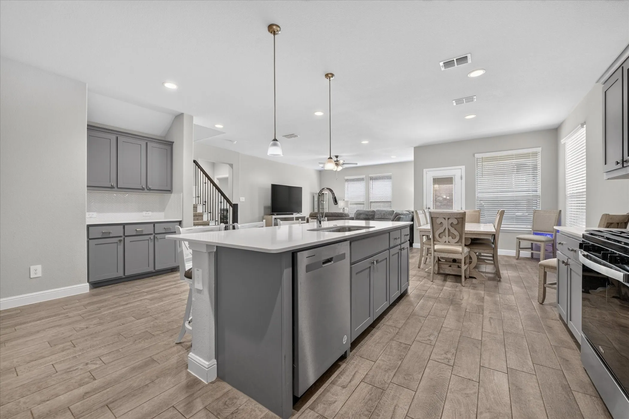 Single Family Residence For Sale in Tarrant County , 2325 Sun Star Drive, Haslet, Texas 76052, 5 Bedroom, 3 Bathroom, 2 Garage spaces, 2,776 Sqft, built in 2024, mls#21373122, Real Estate Agent in Haslet, Homes For Sale in Tarrant county, Homes For Sale in Haslet, Realtor in Haslet Texas, Real Estate Brokerage Independent Realty Texas, Luminita Cordes Realtor