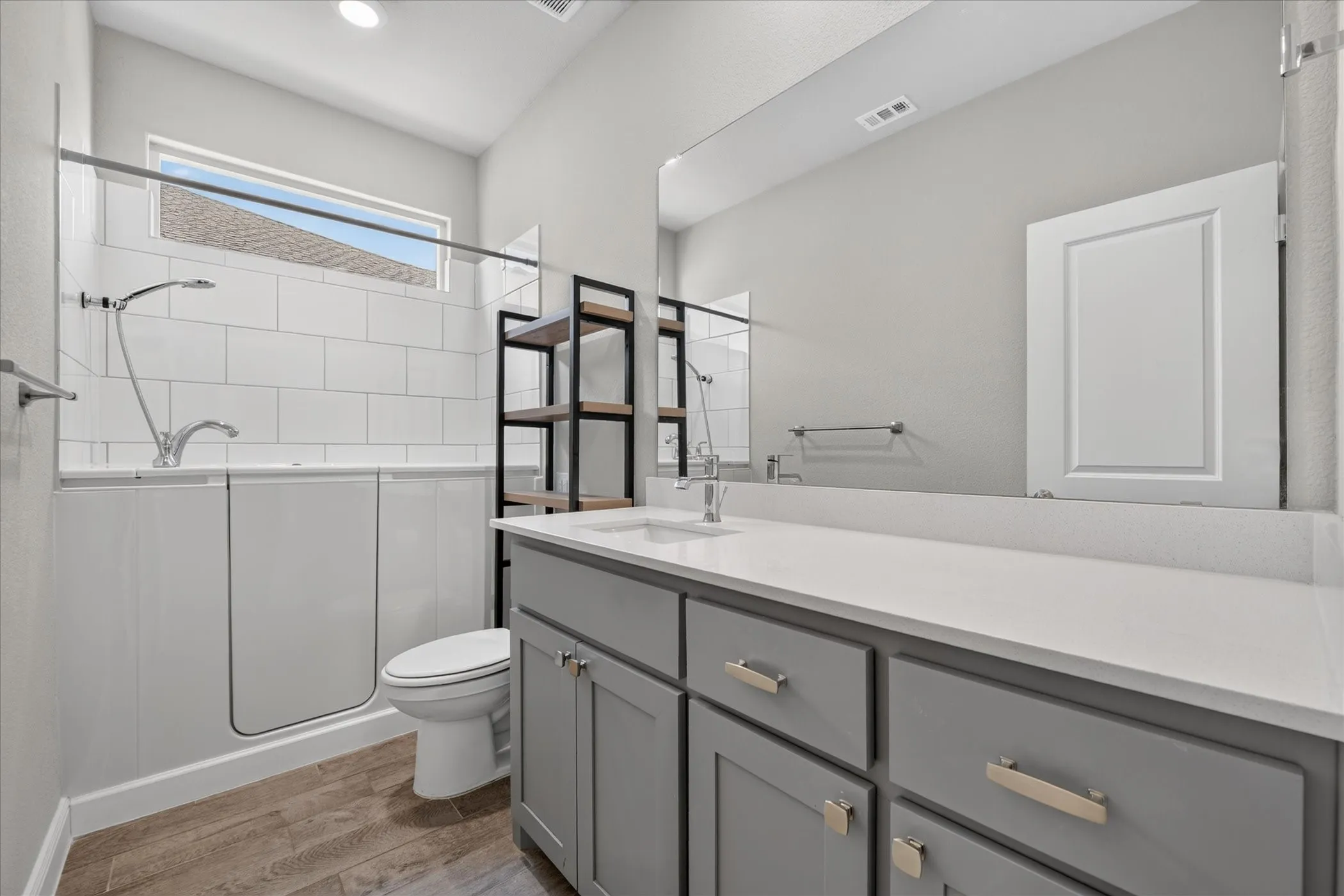 Single Family Residence For Sale in Tarrant County , 2325 Sun Star Drive, Haslet, Texas 76052, 5 Bedroom, 3 Bathroom, 2 Garage spaces, 2,776 Sqft, built in 2024, mls#21373122, Real Estate Agent in Haslet, Homes For Sale in Tarrant county, Homes For Sale in Haslet, Realtor in Haslet Texas, Real Estate Brokerage Independent Realty Texas, Luminita Cordes Realtor