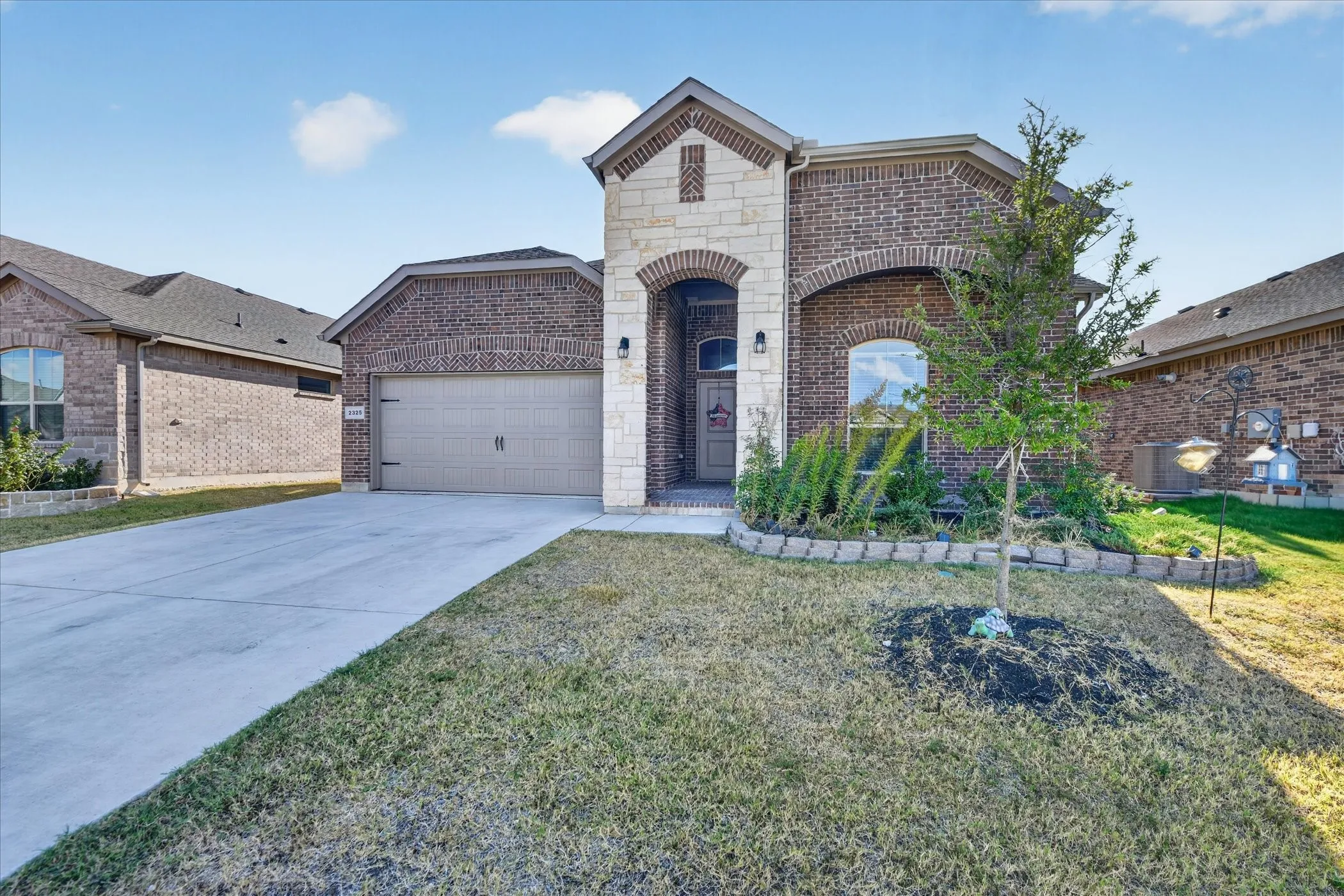 Single Family Residence For Sale in Tarrant County , 2325 Sun Star Drive, Haslet, Texas 76052, 5 Bedroom, 3 Bathroom, 2 Garage spaces, 2,776 Sqft, built in 2024, mls#21373122, Real Estate Agent in Haslet, Homes For Sale in Tarrant county, Homes For Sale in Haslet, Realtor in Haslet Texas, Real Estate Brokerage Independent Realty Texas, Luminita Cordes Realtor