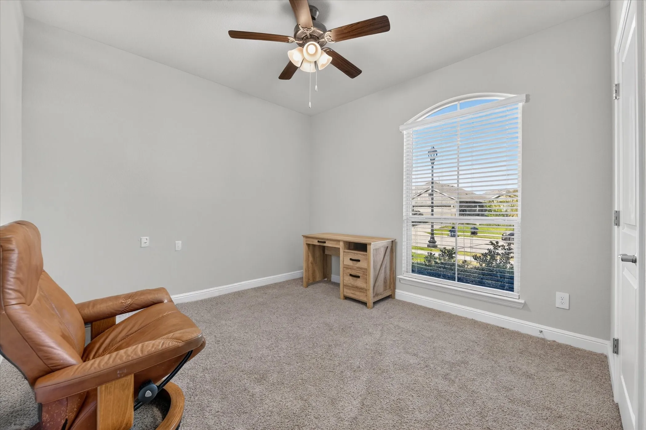 Single Family Residence For Sale in Tarrant County , 2325 Sun Star Drive, Haslet, Texas 76052, 5 Bedroom, 3 Bathroom, 2 Garage spaces, 2,776 Sqft, built in 2024, mls#21373122, Real Estate Agent in Haslet, Homes For Sale in Tarrant county, Homes For Sale in Haslet, Realtor in Haslet Texas, Real Estate Brokerage Independent Realty Texas, Luminita Cordes Realtor