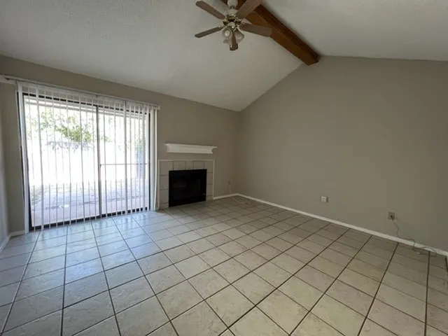 Single Family Residence For Rent in Taylor County , 33 Shady Brook Circle, Abilene, Texas 79605, 2 Bedroom, 1 Bathroom, 1 Garage spaces, 949 Sqft, built in 1984, mls#21392708, Real Estate Agent in Abilene, Homes For Rent in Taylor county, Homes For Rent in Abilene, Realtor in Abilene Texas, Real Estate Brokerage Independent Realty Texas, Luminita Cordes Realtor