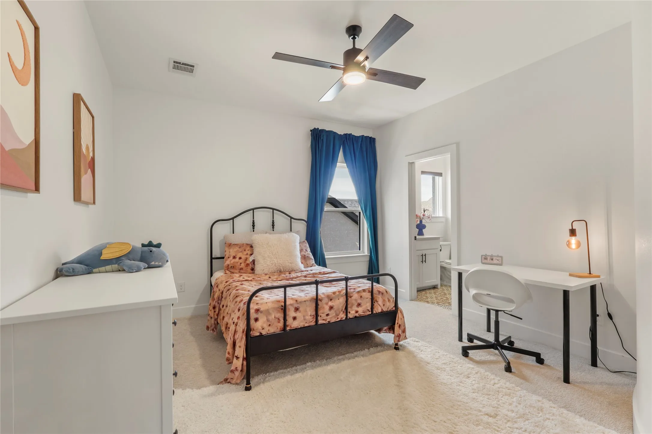 Single Family Residence For Rent in Collin County , 2217 Zaide Way, Celina, Texas 75009, 6 Bedroom, 7 Bathroom, 3 Garage spaces, 5,355 Sqft, built in 2023, mls#21391806, Real Estate Agent in Celina, Homes For Rent in Collin county, Homes For Rent in Celina, Realtor in Celina Texas, Real Estate Brokerage Independent Realty Texas, Luminita Cordes Realtor