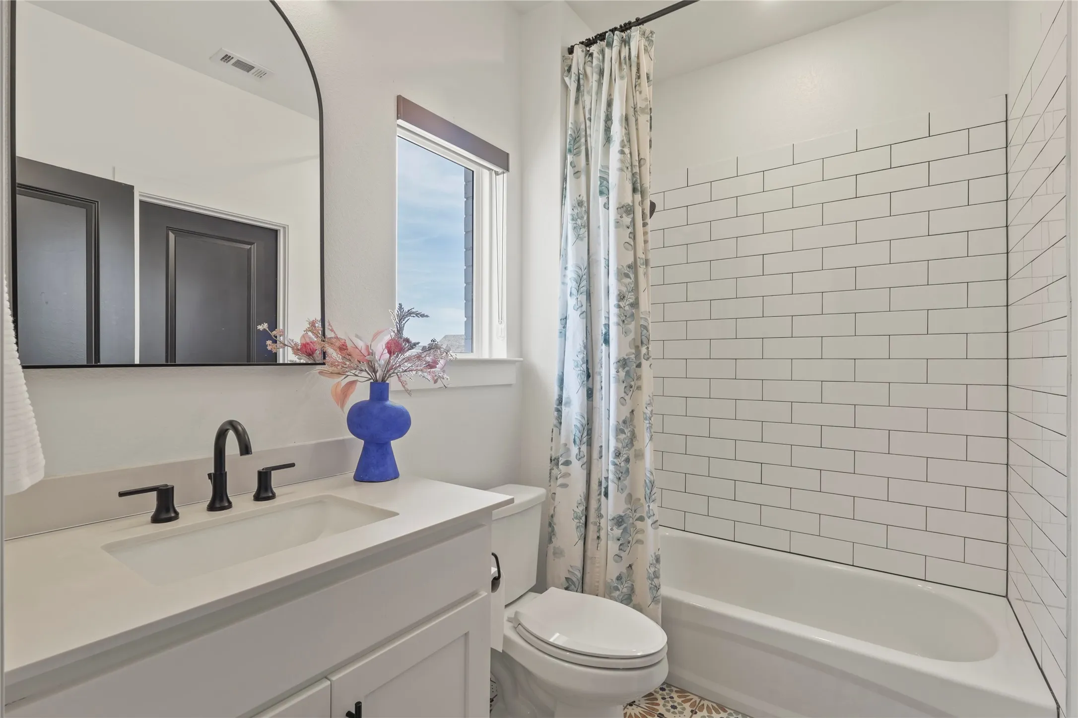 Single Family Residence For Rent in Collin County , 2217 Zaide Way, Celina, Texas 75009, 6 Bedroom, 7 Bathroom, 3 Garage spaces, 5,355 Sqft, built in 2023, mls#21391806, Real Estate Agent in Celina, Homes For Rent in Collin county, Homes For Rent in Celina, Realtor in Celina Texas, Real Estate Brokerage Independent Realty Texas, Luminita Cordes Realtor