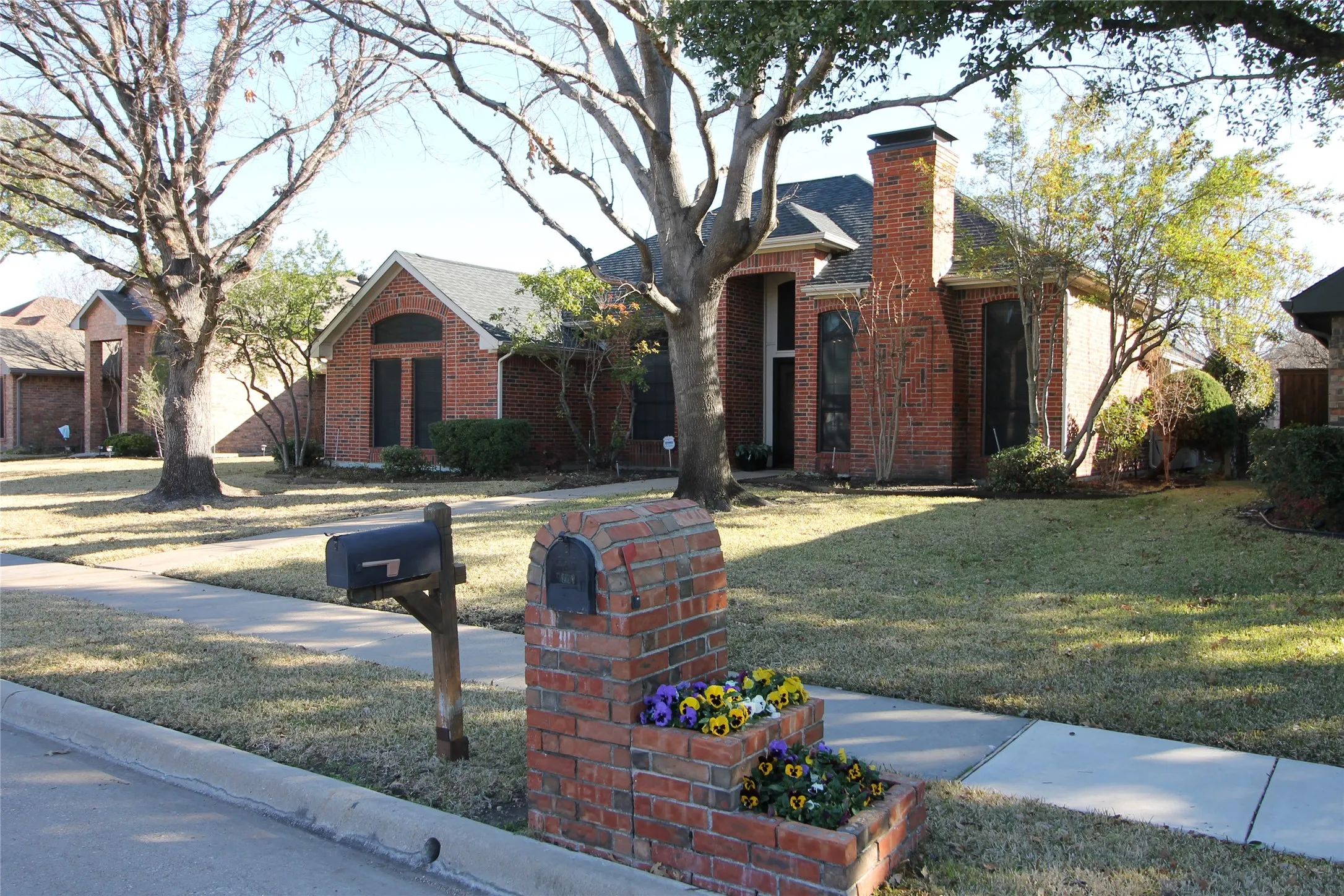 Single Family Residence For Rent in Denton County , 4208 Meadowdale Drive, Carrollton, Texas 75010, 3 Bedroom, 2 Bathroom, 2 Garage spaces, 1,888 Sqft, built in 1987, mls#21392714, Real Estate Agent in Carrollton, Homes For Rent in Denton county, Homes For Rent in Carrollton, Realtor in Carrollton Texas, Real Estate Brokerage Independent Realty Texas, Luminita Cordes Realtor