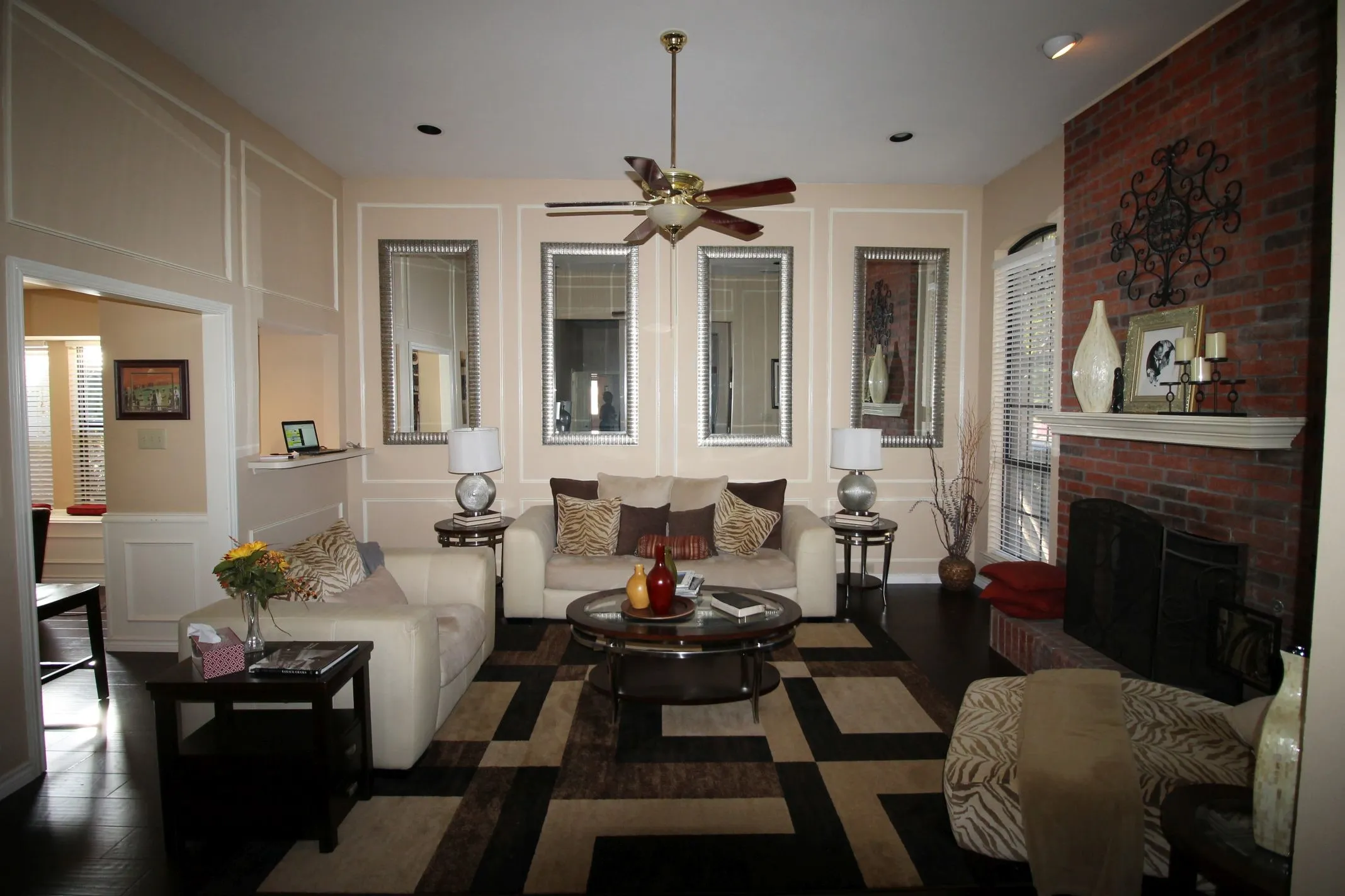Single Family Residence For Rent in Denton County , 4208 Meadowdale Drive, Carrollton, Texas 75010, 3 Bedroom, 2 Bathroom, 2 Garage spaces, 1,888 Sqft, built in 1987, mls#21392714, Real Estate Agent in Carrollton, Homes For Rent in Denton county, Homes For Rent in Carrollton, Realtor in Carrollton Texas, Real Estate Brokerage Independent Realty Texas, Luminita Cordes Realtor
