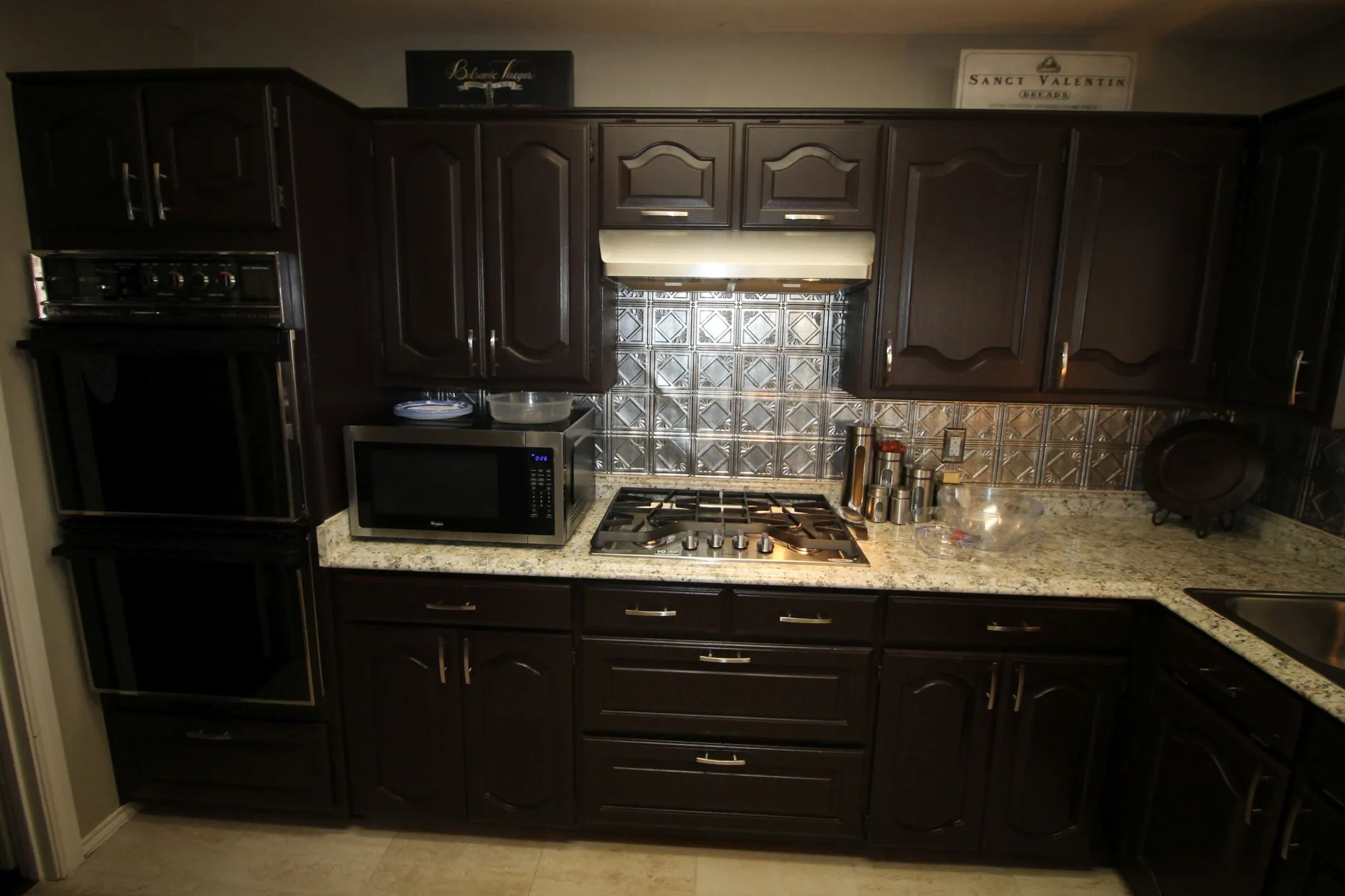 Single Family Residence For Rent in Denton County , 4208 Meadowdale Drive, Carrollton, Texas 75010, 3 Bedroom, 2 Bathroom, 2 Garage spaces, 1,888 Sqft, built in 1987, mls#21392714, Real Estate Agent in Carrollton, Homes For Rent in Denton county, Homes For Rent in Carrollton, Realtor in Carrollton Texas, Real Estate Brokerage Independent Realty Texas, Luminita Cordes Realtor