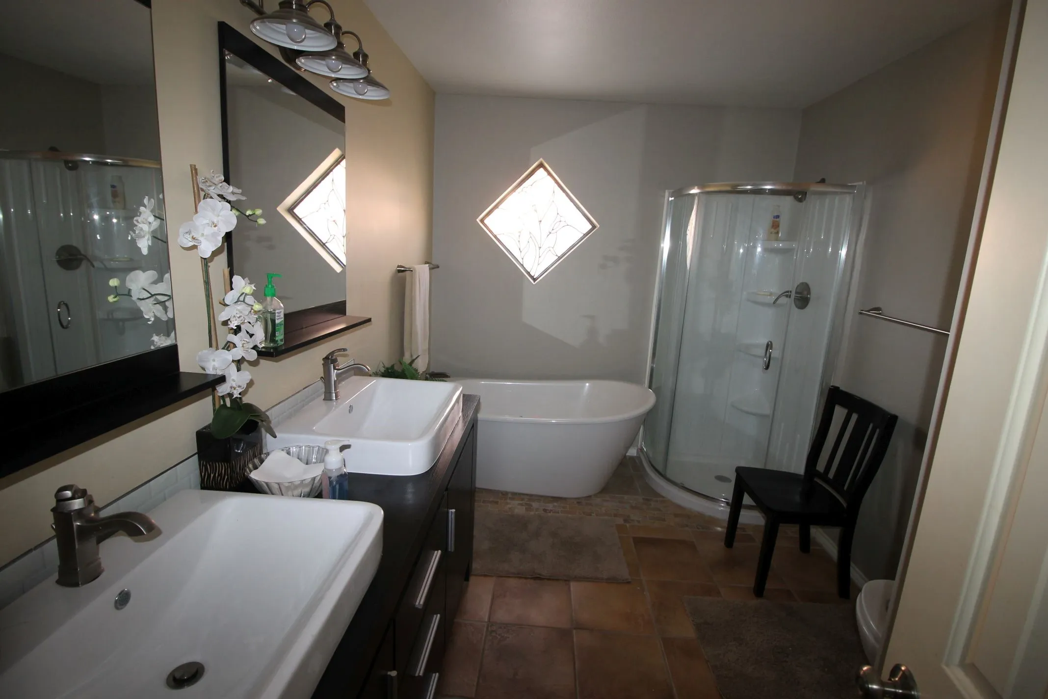 Single Family Residence For Rent in Denton County , 4208 Meadowdale Drive, Carrollton, Texas 75010, 3 Bedroom, 2 Bathroom, 2 Garage spaces, 1,888 Sqft, built in 1987, mls#21392714, Real Estate Agent in Carrollton, Homes For Rent in Denton county, Homes For Rent in Carrollton, Realtor in Carrollton Texas, Real Estate Brokerage Independent Realty Texas, Luminita Cordes Realtor