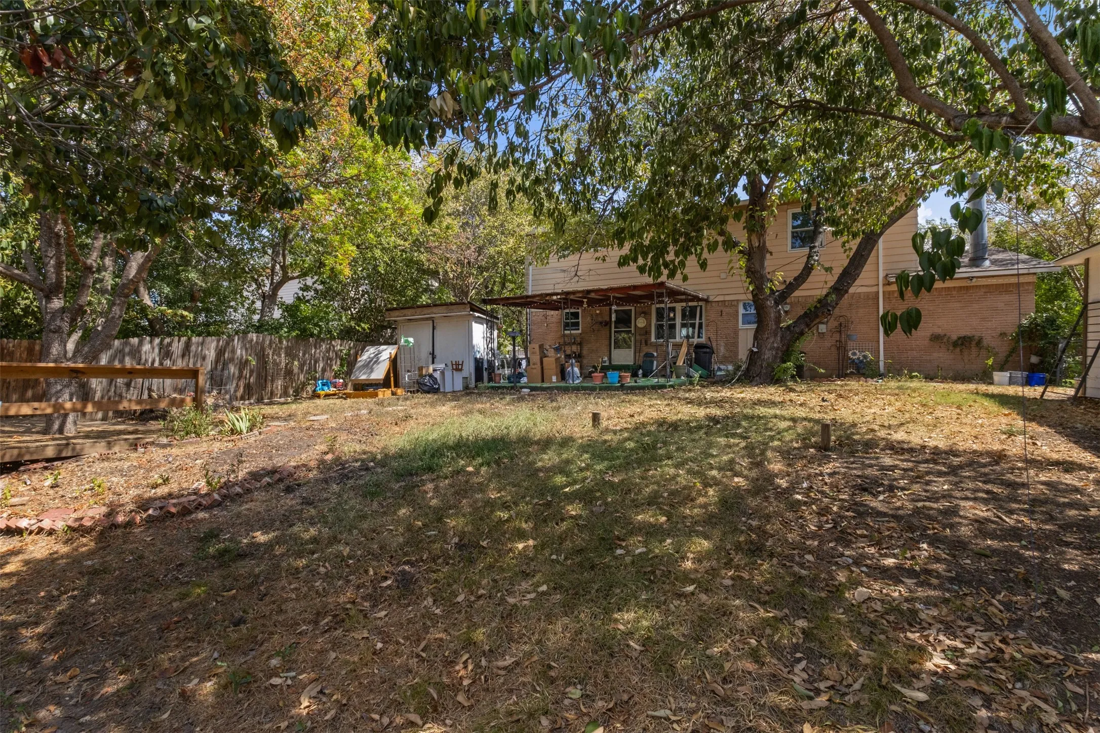 Single Family Residence For Sale in Dallas County , 14429 Dennis Lane, Farmers Branch, Texas 75234, 4 Bedroom, 3 Bathroom, Garage spaces, 2,290 Sqft, built in 1963, mls#21386626, Real Estate Agent in Farmers Branch, Homes For Sale in Dallas county, Homes For Sale in Farmers Branch, Realtor in Farmers Branch Texas, Real Estate Brokerage Independent Realty Texas, Luminita Cordes Realtor