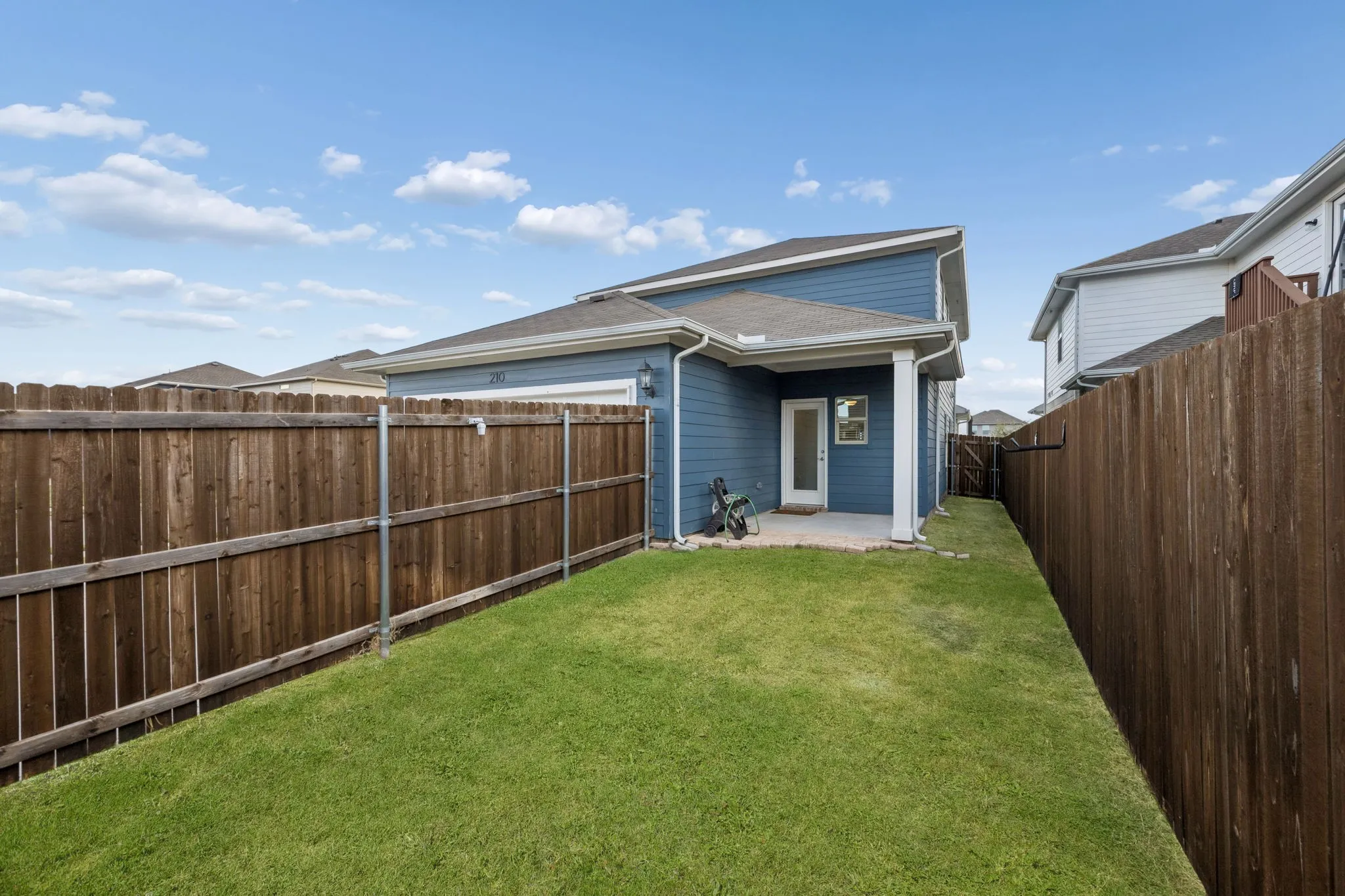 Single Family Residence For Sale in Collin County , 210 Monarch Way, Wylie, Texas 75098, 4 Bedroom, 3 Bathroom, 2 Garage spaces, 2,366 Sqft, built in 2023, mls#21385265, Real Estate Agent in Wylie, Homes For Sale in Collin county, Homes For Sale in Wylie, Realtor in Wylie Texas, Real Estate Brokerage Independent Realty Texas, Luminita Cordes Realtor