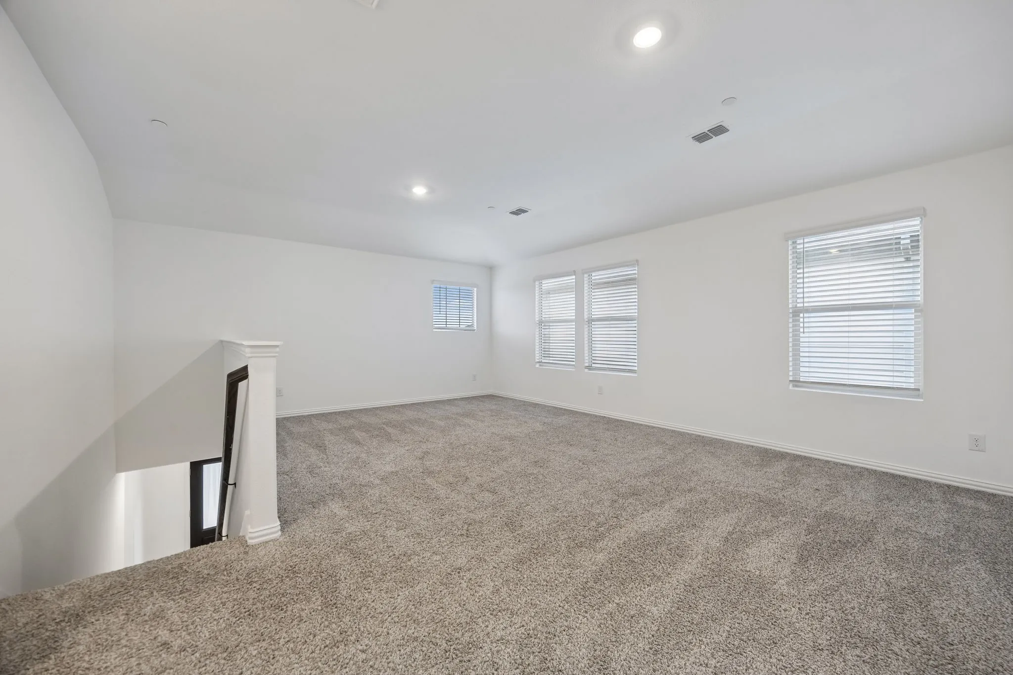 Single Family Residence For Sale in Collin County , 210 Monarch Way, Wylie, Texas 75098, 4 Bedroom, 3 Bathroom, 2 Garage spaces, 2,366 Sqft, built in 2023, mls#21385265, Real Estate Agent in Wylie, Homes For Sale in Collin county, Homes For Sale in Wylie, Realtor in Wylie Texas, Real Estate Brokerage Independent Realty Texas, Luminita Cordes Realtor