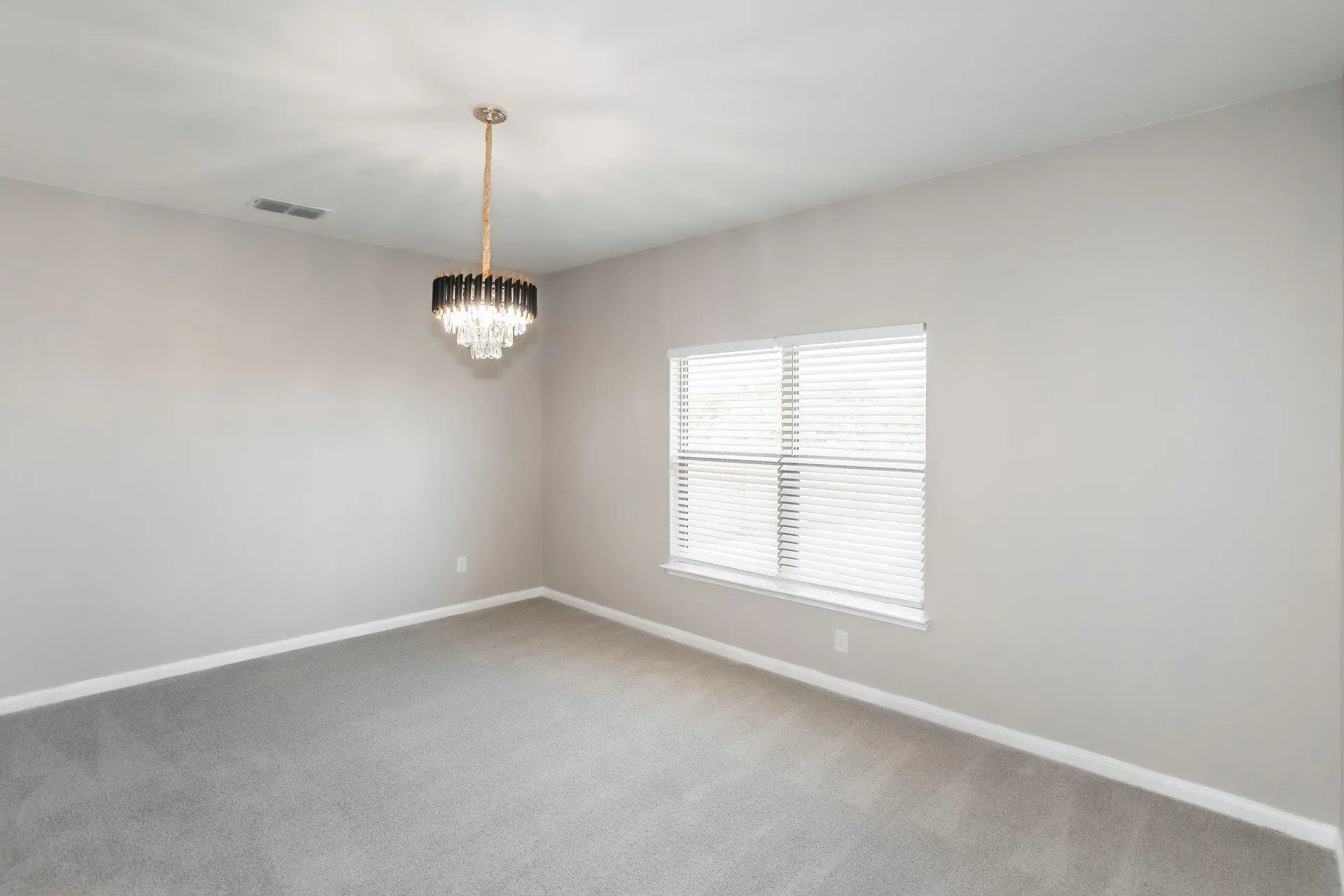 Single Family Residence For Rent in Wise County , 112 Barbwire Way, Newark, Texas 76071, 5 Bedroom, 3 Bathroom, 2 Garage spaces, 2,701 Sqft, built in 2020, mls#21392715, Real Estate Agent in Newark, Homes For Rent in Wise county, Homes For Rent in Newark, Realtor in Newark Texas, Real Estate Brokerage Independent Realty Texas, Luminita Cordes Realtor
