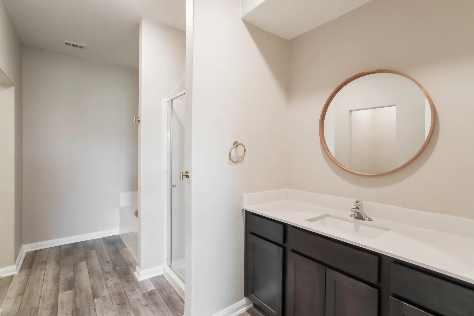 Single Family Residence For Rent in Wise County , 112 Barbwire Way, Newark, Texas 76071, 5 Bedroom, 3 Bathroom, 2 Garage spaces, 2,701 Sqft, built in 2020, mls#21392715, Real Estate Agent in Newark, Homes For Rent in Wise county, Homes For Rent in Newark, Realtor in Newark Texas, Real Estate Brokerage Independent Realty Texas, Luminita Cordes Realtor