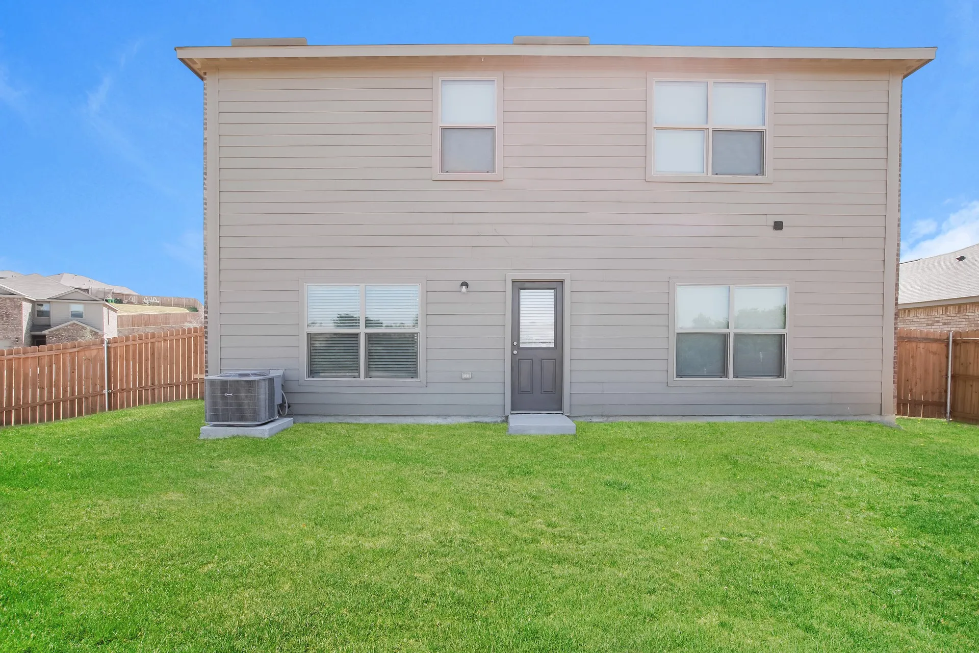 Single Family Residence For Rent in Wise County , 112 Barbwire Way, Newark, Texas 76071, 5 Bedroom, 3 Bathroom, 2 Garage spaces, 2,701 Sqft, built in 2020, mls#21392715, Real Estate Agent in Newark, Homes For Rent in Wise county, Homes For Rent in Newark, Realtor in Newark Texas, Real Estate Brokerage Independent Realty Texas, Luminita Cordes Realtor