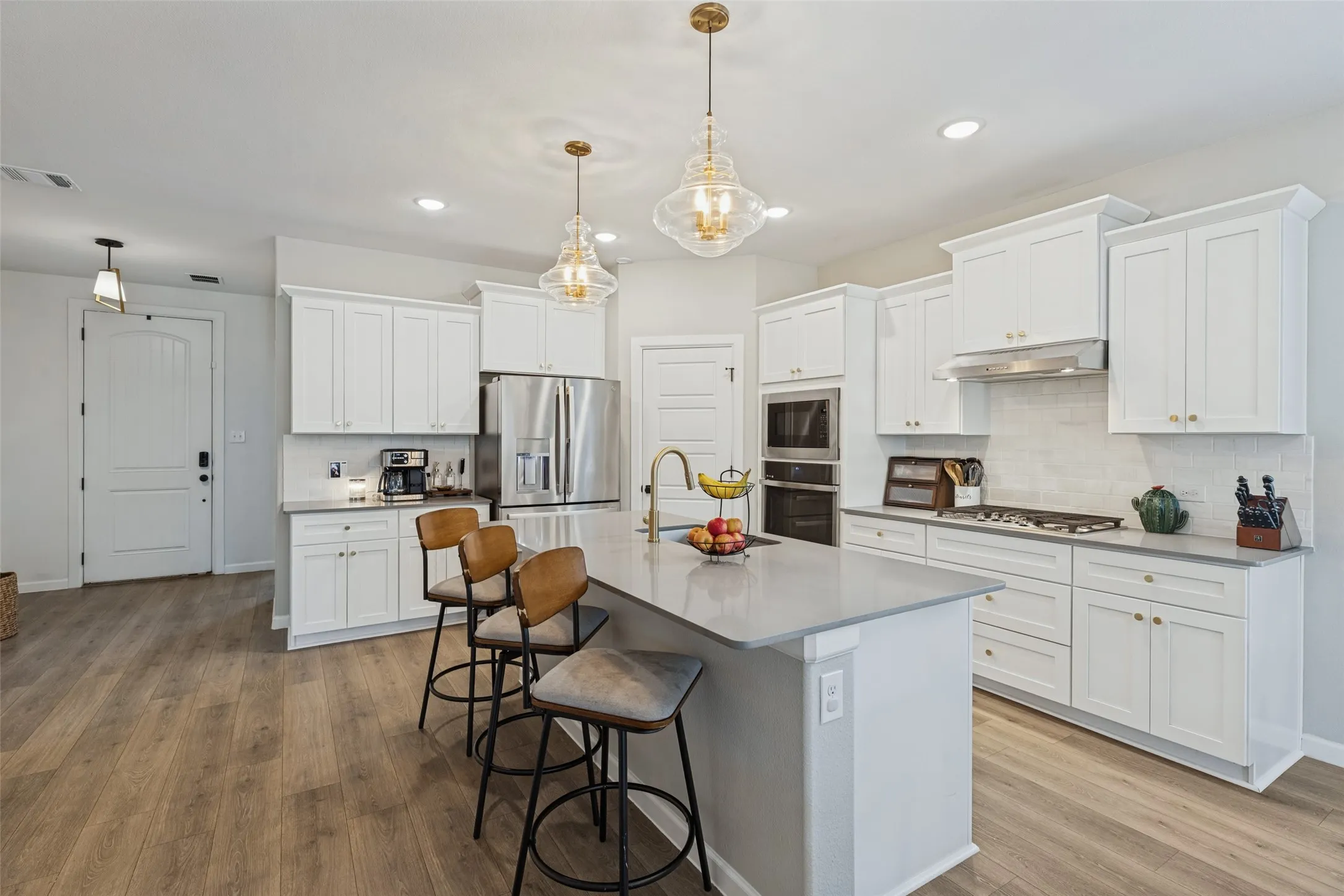 Single Family Residence For Sale in Grayson County , 501 Williams Way, Van Alstyne, Texas 75495, 5 Bedroom, 3 Bathroom, 3 Garage spaces, 3,033 Sqft, built in 2021, mls#21389783, Real Estate Agent in Van Alstyne, Homes For Sale in Grayson county, Homes For Sale in Van Alstyne, Realtor in Van Alstyne Texas, Real Estate Brokerage Independent Realty Texas, Luminita Cordes Realtor