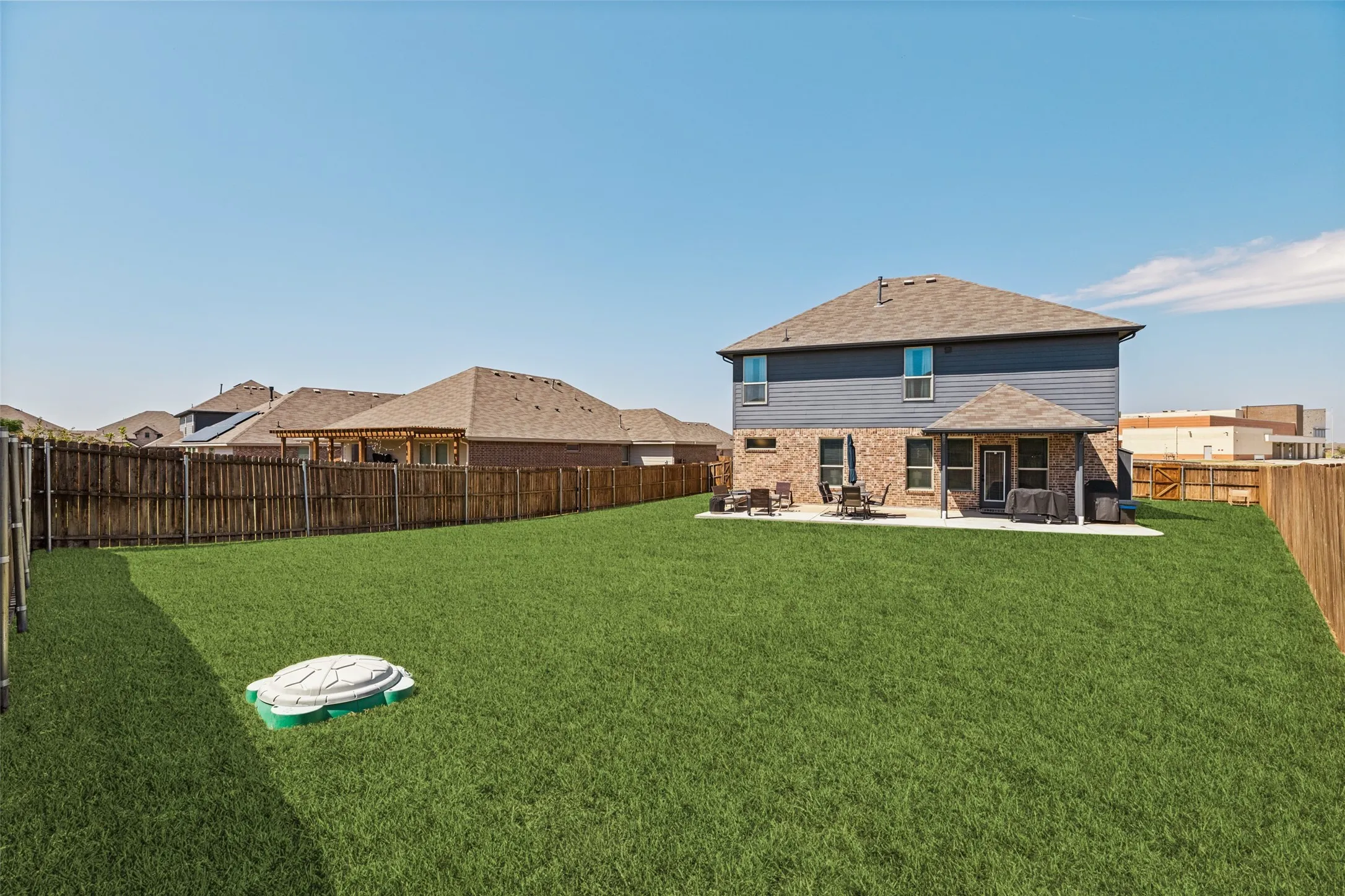 Single Family Residence For Sale in Grayson County , 501 Williams Way, Van Alstyne, Texas 75495, 5 Bedroom, 3 Bathroom, 3 Garage spaces, 3,033 Sqft, built in 2021, mls#21389783, Real Estate Agent in Van Alstyne, Homes For Sale in Grayson county, Homes For Sale in Van Alstyne, Realtor in Van Alstyne Texas, Real Estate Brokerage Independent Realty Texas, Luminita Cordes Realtor