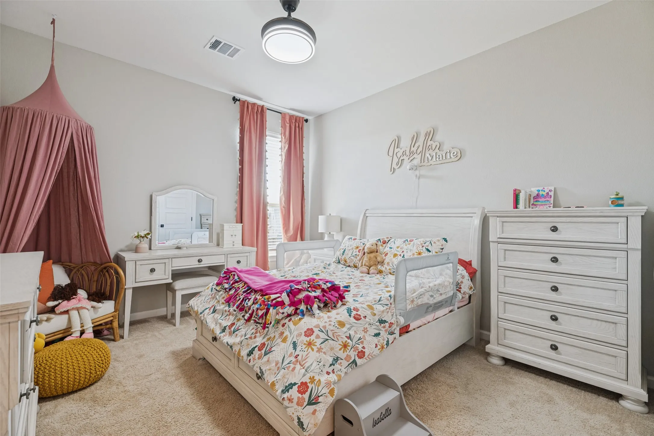 Single Family Residence For Sale in Grayson County , 501 Williams Way, Van Alstyne, Texas 75495, 5 Bedroom, 3 Bathroom, 3 Garage spaces, 3,033 Sqft, built in 2021, mls#21389783, Real Estate Agent in Van Alstyne, Homes For Sale in Grayson county, Homes For Sale in Van Alstyne, Realtor in Van Alstyne Texas, Real Estate Brokerage Independent Realty Texas, Luminita Cordes Realtor