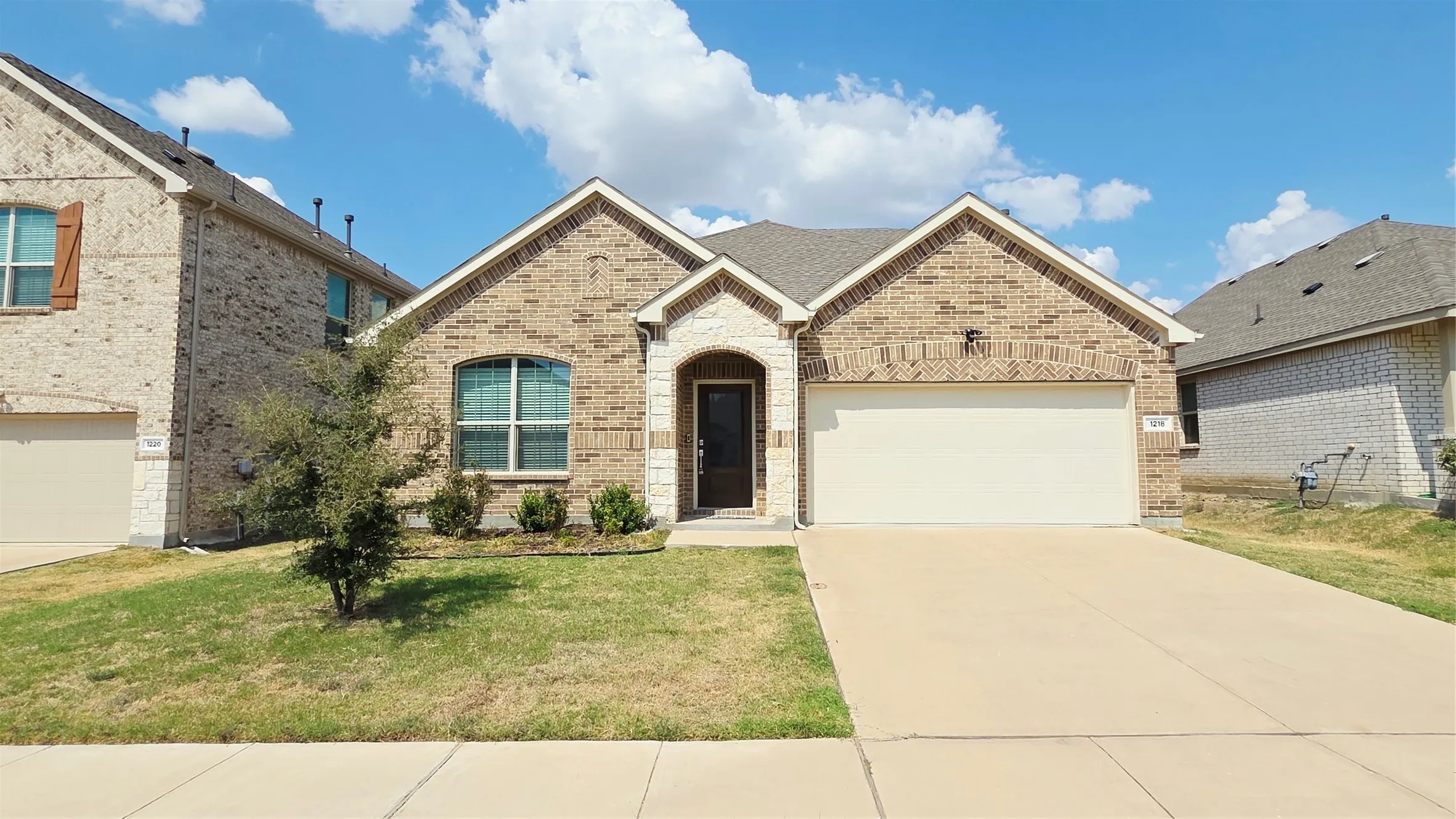 Single Family Residence For Rent