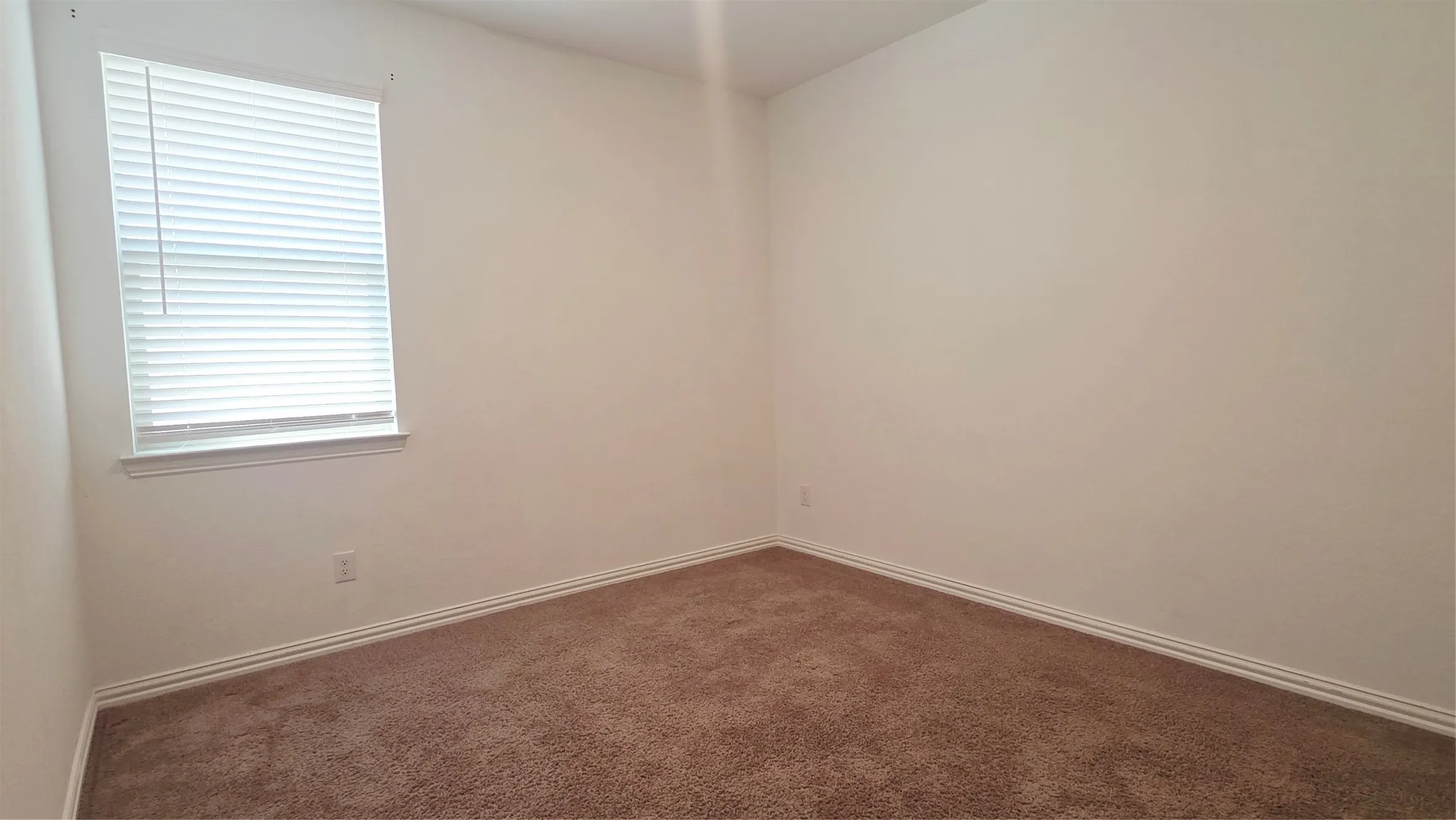 Single Family Residence For Rent in Collin County , 1218 Smoketree Lane, Princeton, Texas 75407, 4 Bedroom, 3 Bathroom, 2 Garage spaces, 2,347 Sqft, built in 2022, mls#21392713, Real Estate Agent in Princeton, Homes For Rent in Collin county, Homes For Rent in Princeton, Realtor in Princeton Texas, Real Estate Brokerage Independent Realty Texas, Luminita Cordes Realtor