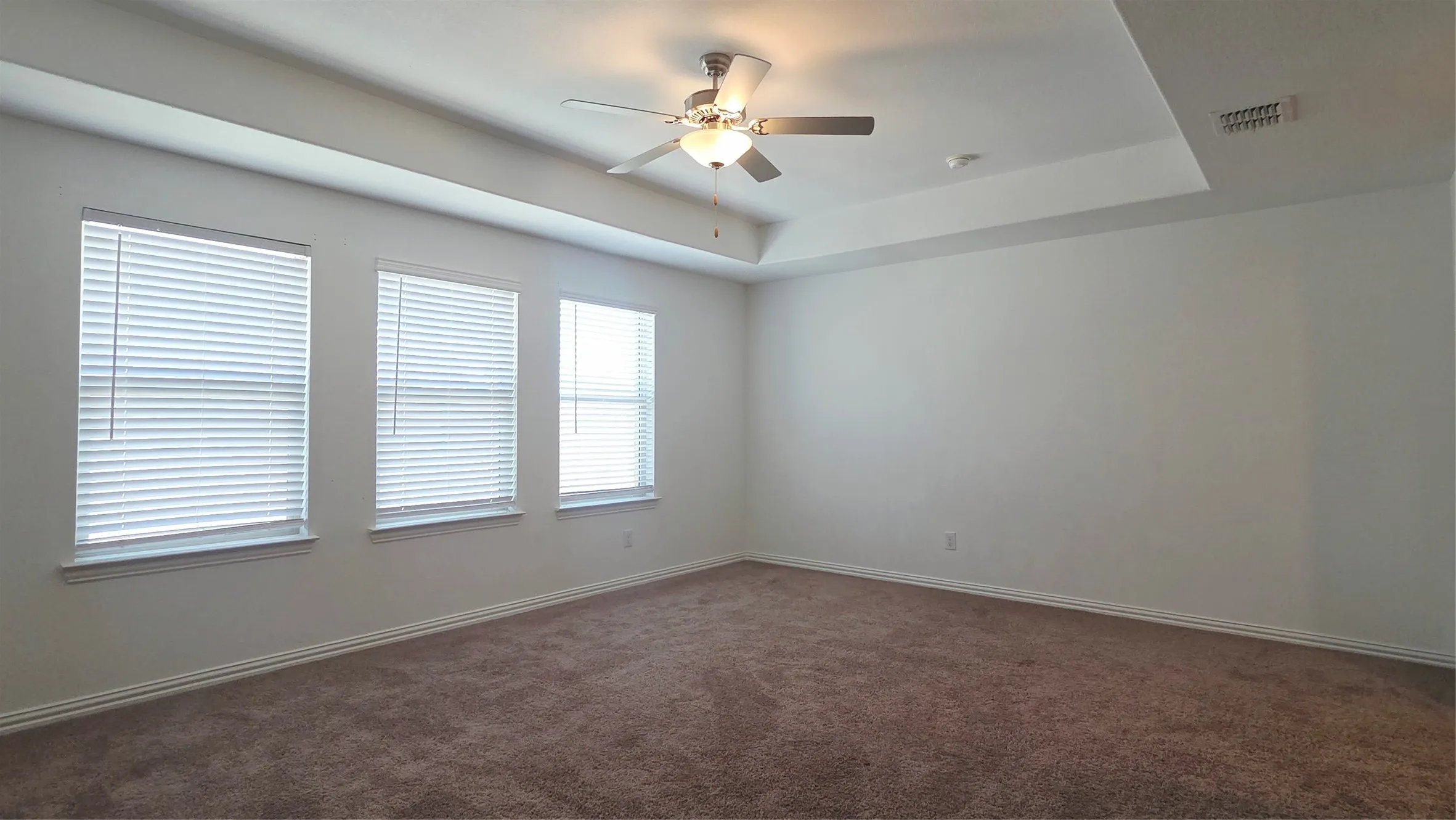 Single Family Residence For Rent in Collin County , 1218 Smoketree Lane, Princeton, Texas 75407, 4 Bedroom, 3 Bathroom, 2 Garage spaces, 2,347 Sqft, built in 2022, mls#21392713, Real Estate Agent in Princeton, Homes For Rent in Collin county, Homes For Rent in Princeton, Realtor in Princeton Texas, Real Estate Brokerage Independent Realty Texas, Luminita Cordes Realtor