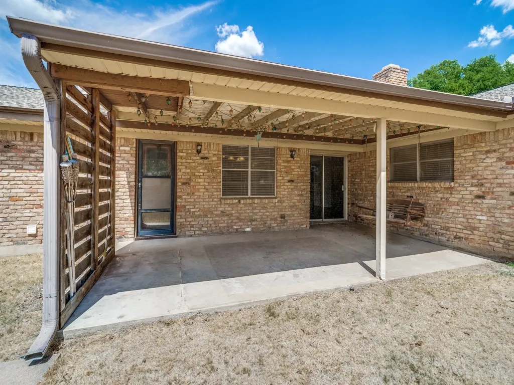 Single Family Residence For Sale in Tarrant County , 3513 Wren Avenue, Fort Worth, Texas 76133, 4 Bedroom, 2 Bathroom, 2 Garage spaces, 2,239 Sqft, built in 1965, mls#21382214, Real Estate Agent in Fort Worth, Homes For Sale in Tarrant county, Homes For Sale in Fort Worth, Realtor in Fort Worth Texas, Real Estate Brokerage Independent Realty Texas, Luminita Cordes Realtor