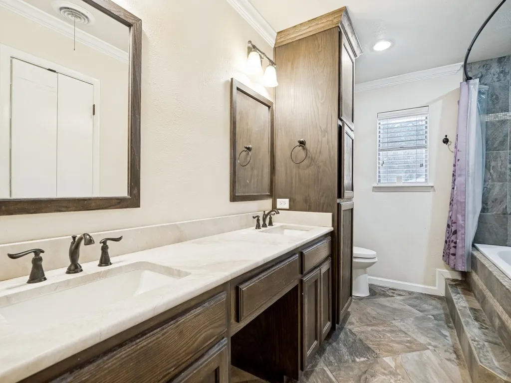 Single Family Residence For Sale in Tarrant County , 3513 Wren Avenue, Fort Worth, Texas 76133, 4 Bedroom, 2 Bathroom, 2 Garage spaces, 2,239 Sqft, built in 1965, mls#21382214, Real Estate Agent in Fort Worth, Homes For Sale in Tarrant county, Homes For Sale in Fort Worth, Realtor in Fort Worth Texas, Real Estate Brokerage Independent Realty Texas, Luminita Cordes Realtor