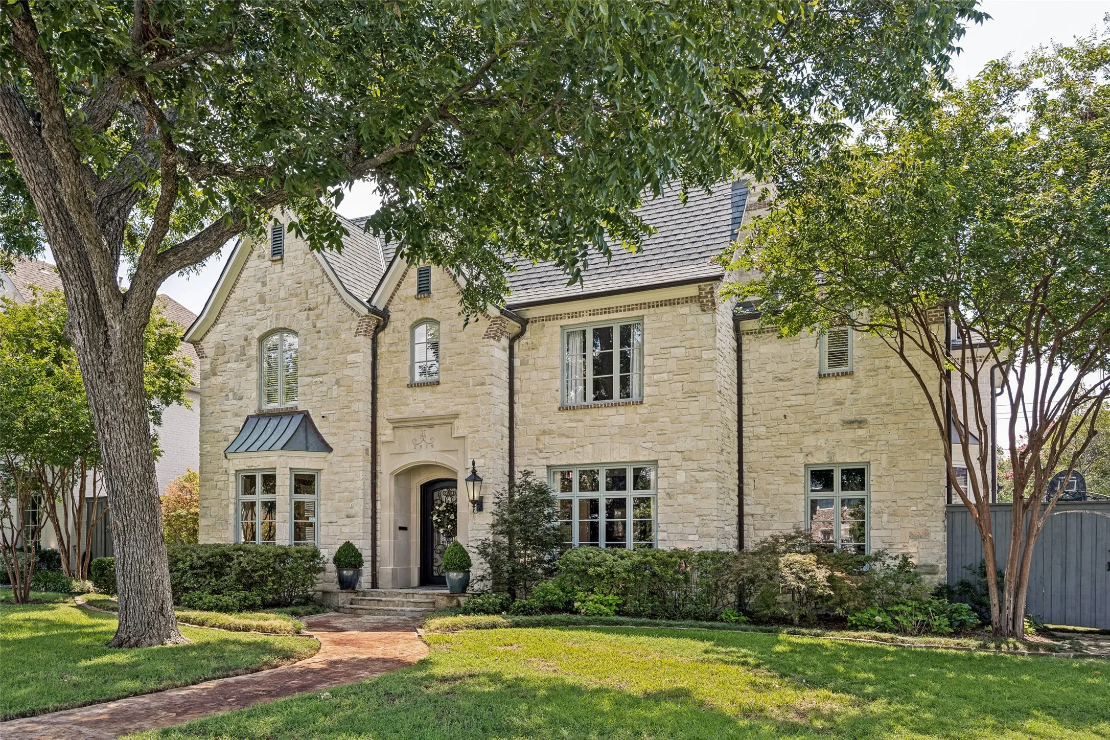 2929 Stanford