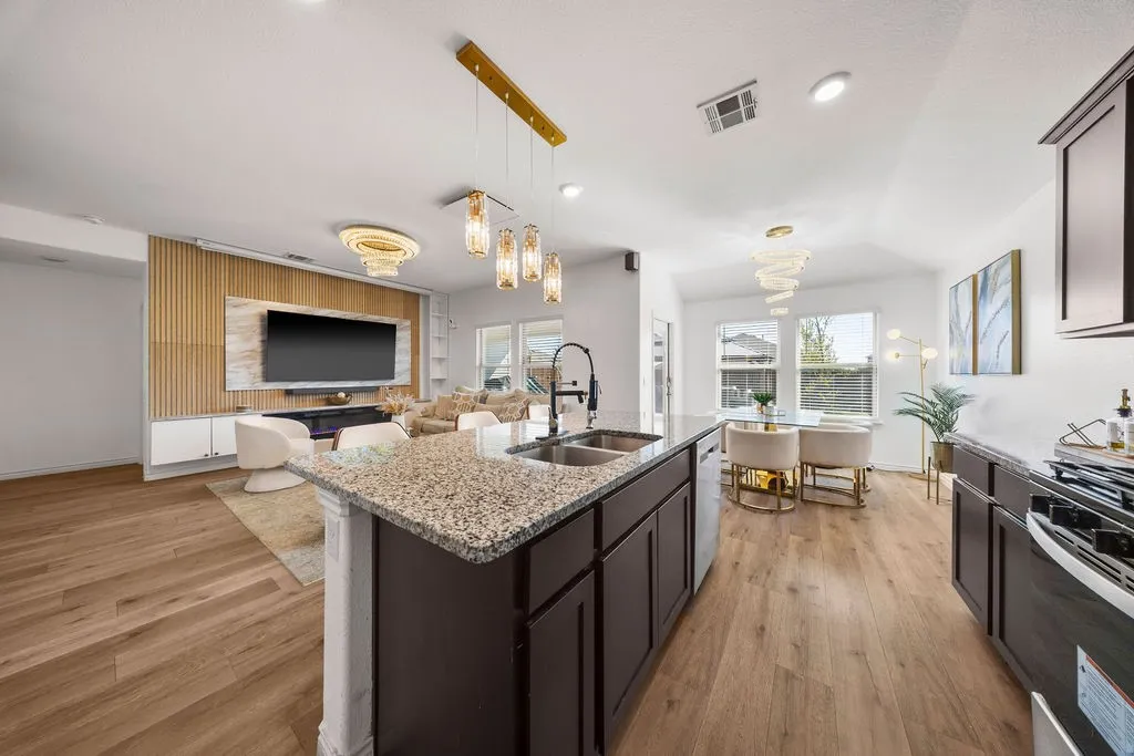 Single Family Residence For Rent in Collin County , 7216 Seton Place, Mc Kinney, Texas 75071, 3 Bedroom, 2 Bathroom, 2 Garage spaces, 1,480 Sqft, built in 2024, mls#21392316, Real Estate Agent in Mc Kinney, Homes For Rent in Collin county, Homes For Rent in Mc Kinney, Realtor in Mc Kinney Texas, Real Estate Brokerage Independent Realty Texas, Luminita Cordes Realtor
