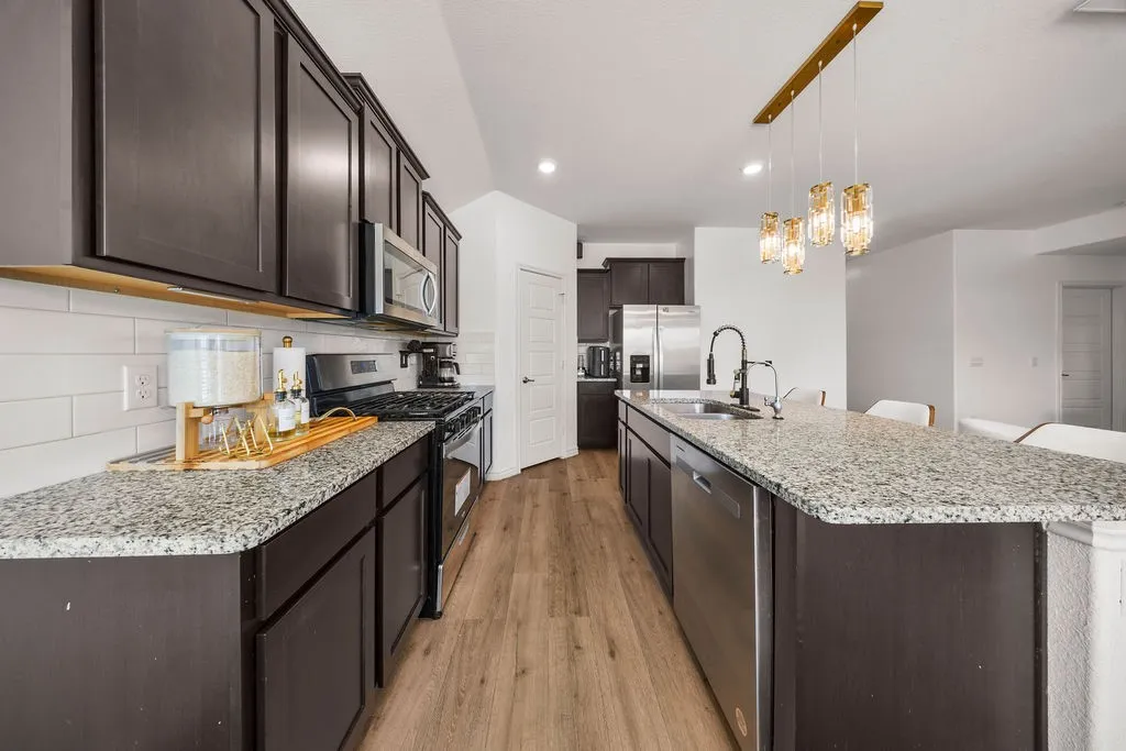 Single Family Residence For Rent in Collin County , 7216 Seton Place, Mc Kinney, Texas 75071, 3 Bedroom, 2 Bathroom, 2 Garage spaces, 1,480 Sqft, built in 2024, mls#21392316, Real Estate Agent in Mc Kinney, Homes For Rent in Collin county, Homes For Rent in Mc Kinney, Realtor in Mc Kinney Texas, Real Estate Brokerage Independent Realty Texas, Luminita Cordes Realtor