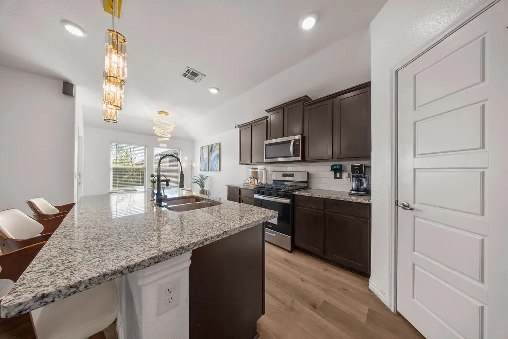 Single Family Residence For Rent in Collin County , 7216 Seton Place, Mc Kinney, Texas 75071, 3 Bedroom, 2 Bathroom, 2 Garage spaces, 1,480 Sqft, built in 2024, mls#21392316, Real Estate Agent in Mc Kinney, Homes For Rent in Collin county, Homes For Rent in Mc Kinney, Realtor in Mc Kinney Texas, Real Estate Brokerage Independent Realty Texas, Luminita Cordes Realtor