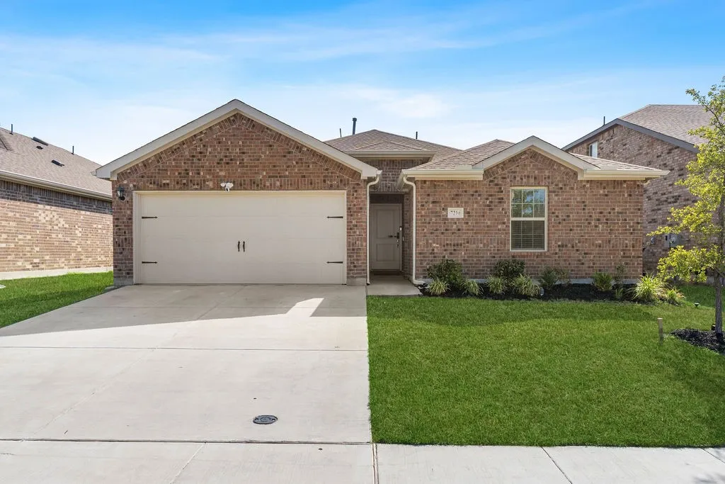 Single Family Residence For Rent
