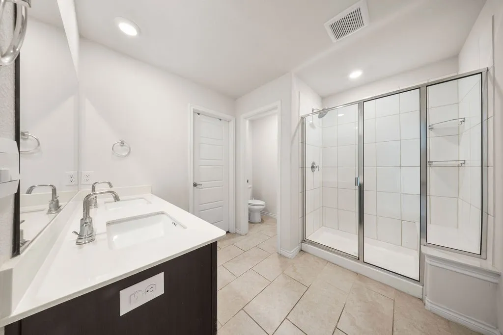 Single Family Residence For Rent in Collin County , 7216 Seton Place, Mc Kinney, Texas 75071, 3 Bedroom, 2 Bathroom, 2 Garage spaces, 1,480 Sqft, built in 2024, mls#21392316, Real Estate Agent in Mc Kinney, Homes For Rent in Collin county, Homes For Rent in Mc Kinney, Realtor in Mc Kinney Texas, Real Estate Brokerage Independent Realty Texas, Luminita Cordes Realtor