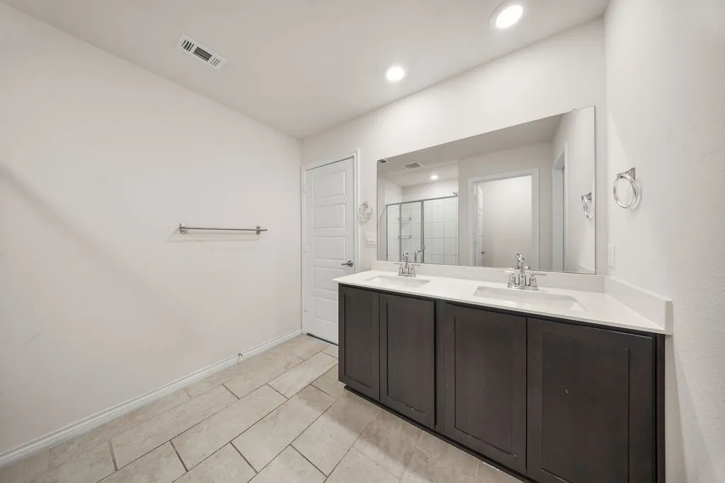 Single Family Residence For Rent in Collin County , 7216 Seton Place, Mc Kinney, Texas 75071, 3 Bedroom, 2 Bathroom, 2 Garage spaces, 1,480 Sqft, built in 2024, mls#21392316, Real Estate Agent in Mc Kinney, Homes For Rent in Collin county, Homes For Rent in Mc Kinney, Realtor in Mc Kinney Texas, Real Estate Brokerage Independent Realty Texas, Luminita Cordes Realtor