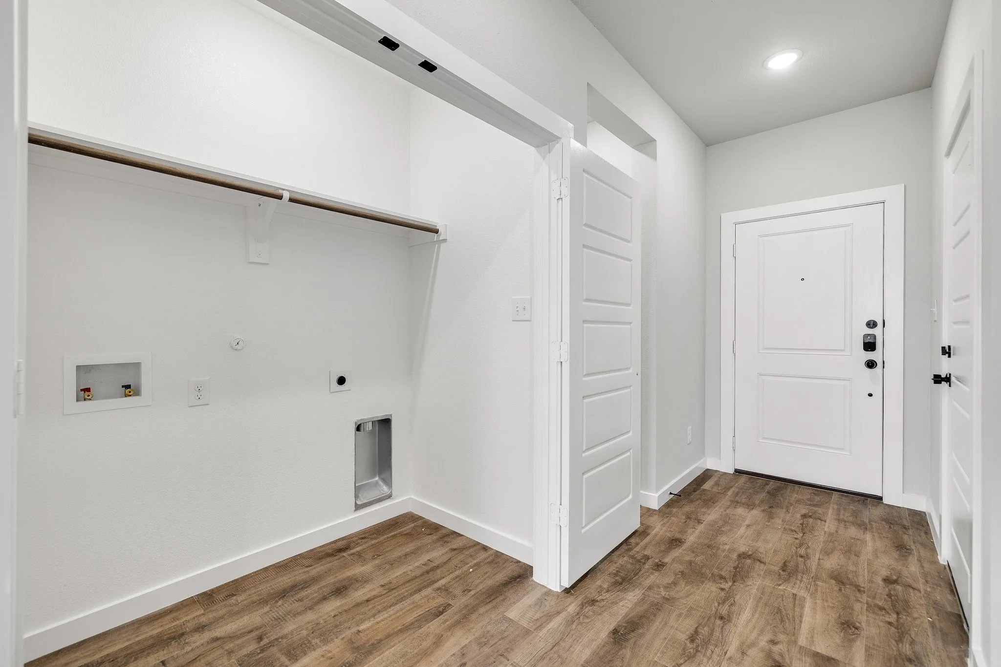 Duplex For Sale in Ellis County , 4059-4061 Clovis Court, Midlothian, Texas 76065, 8 Bedroom, 4 Bathroom, Garage spaces, 0 Sqft, built in 2026, mls#21392724, Real Estate Agent in Midlothian, Homes For Sale in Ellis county, Homes For Sale in Midlothian, Realtor in Midlothian Texas, Real Estate Brokerage Independent Realty Texas, Luminita Cordes Realtor
