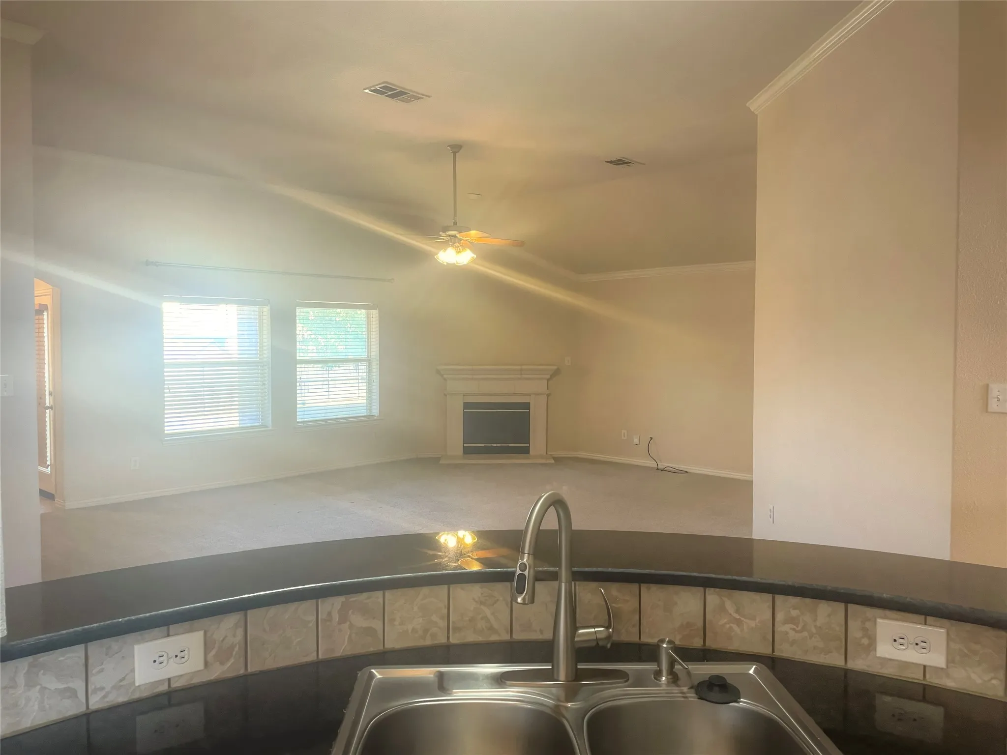 Single Family Residence For Rent in Tarrant County , 8664 Lariat Circle, Fort Worth, Texas 76244, 3 Bedroom, 2 Bathroom, 2 Garage spaces, 2,671 Sqft, built in 2002, mls#21392727, Real Estate Agent in Fort Worth, Homes For Rent in Tarrant county, Homes For Rent in Fort Worth, Realtor in Fort Worth Texas, Real Estate Brokerage Independent Realty Texas, Luminita Cordes Realtor