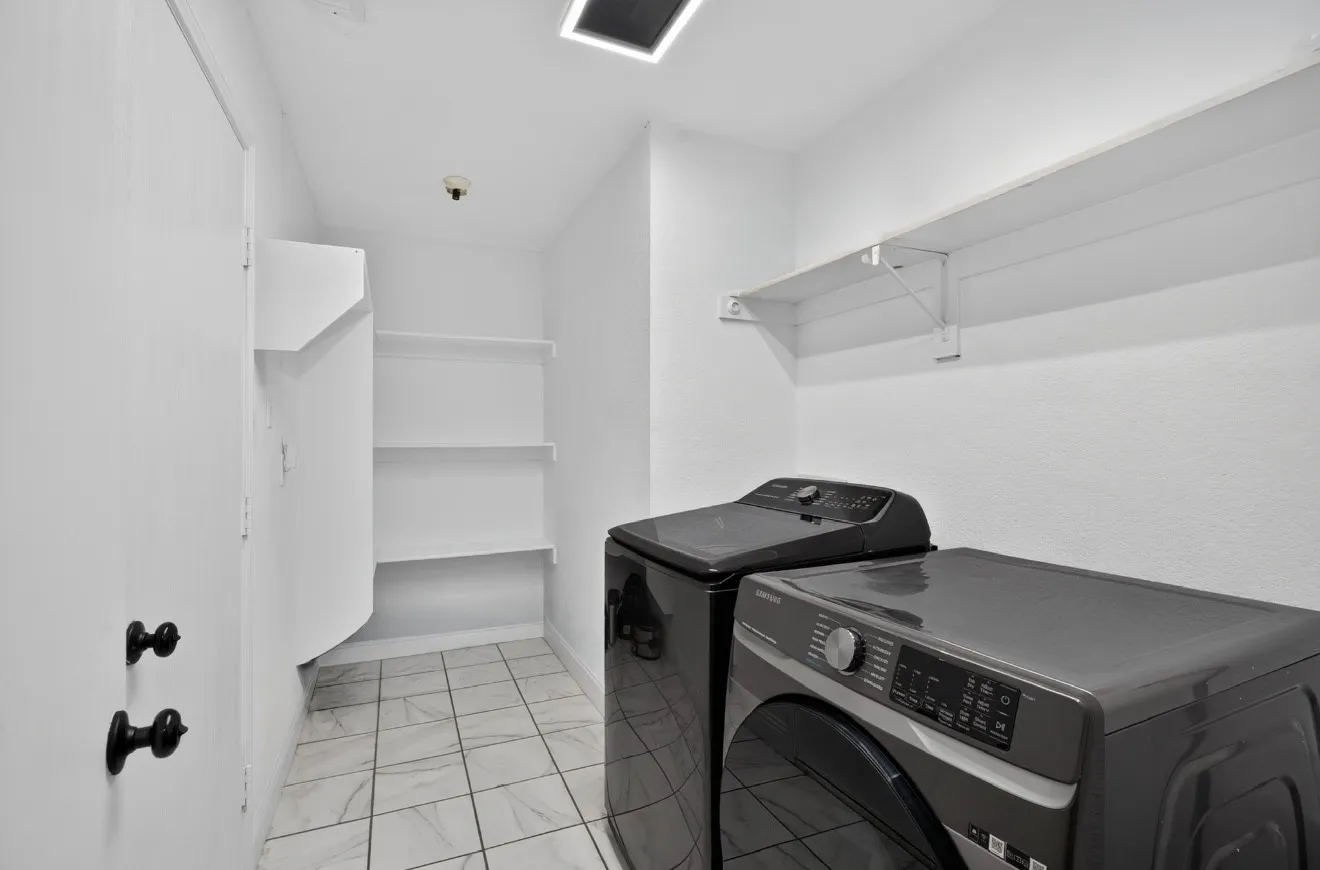 Single Family Residence For Sale in Johnson County , 1150 Marc Street, Burleson, Texas 76028, 3 Bedroom, 2 Bathroom, 2 Garage spaces, 1,662 Sqft, built in 1998, mls#21391495, Real Estate Agent in Burleson, Homes For Sale in Johnson county, Homes For Sale in Burleson, Realtor in Burleson Texas, Real Estate Brokerage Independent Realty Texas, Luminita Cordes Realtor